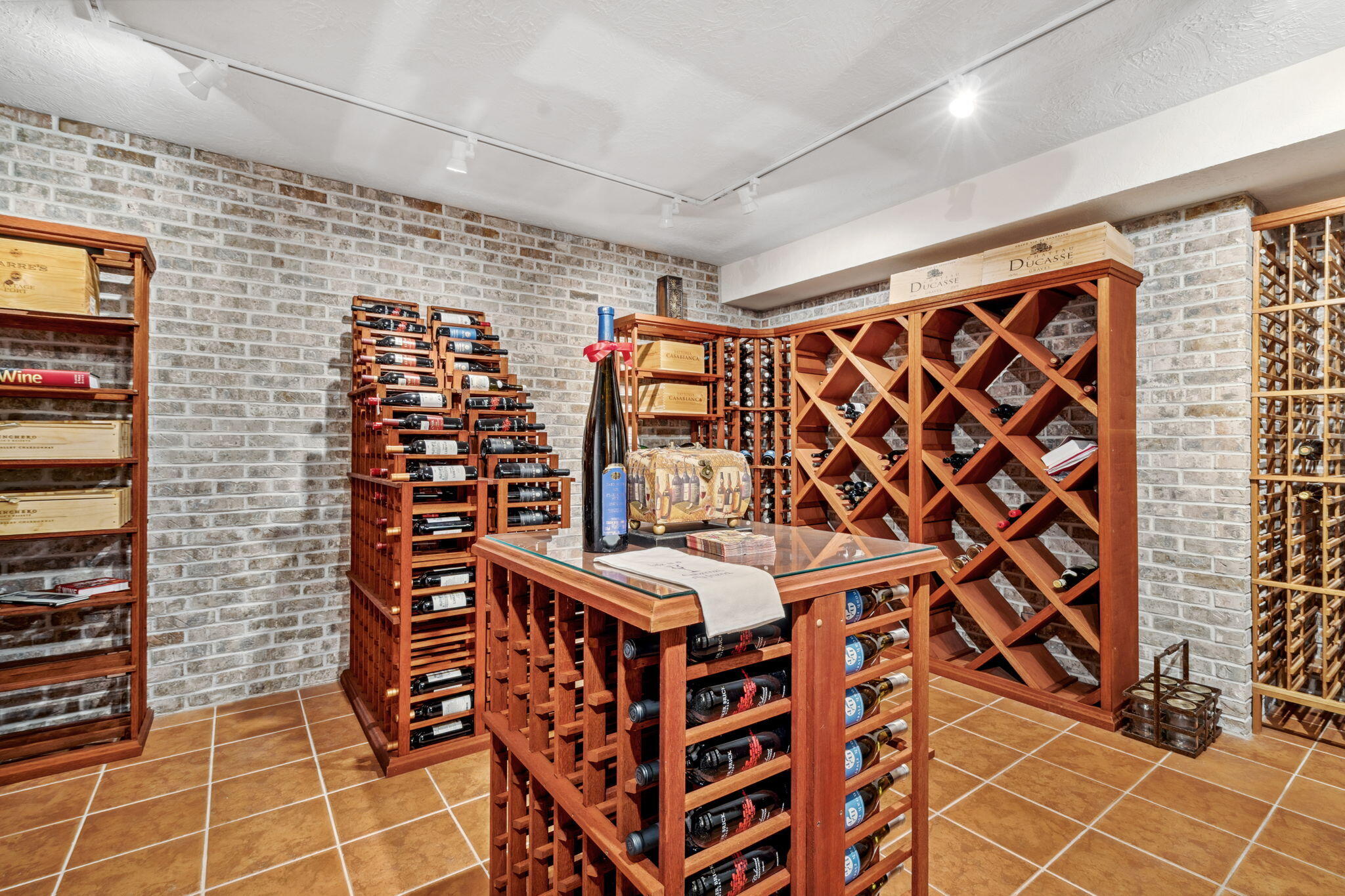 Saugatuck, Michigan, 49453, United States, 4 Bedrooms Bedrooms, ,5 BathroomsBathrooms,Residential,For Sale,1980395