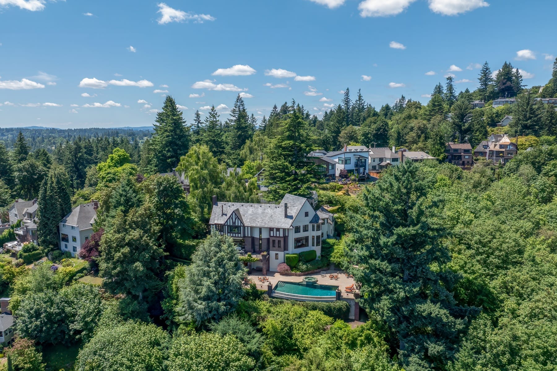  5570 SW MENEFEE DR Portland, OR 97239 - 物件實景