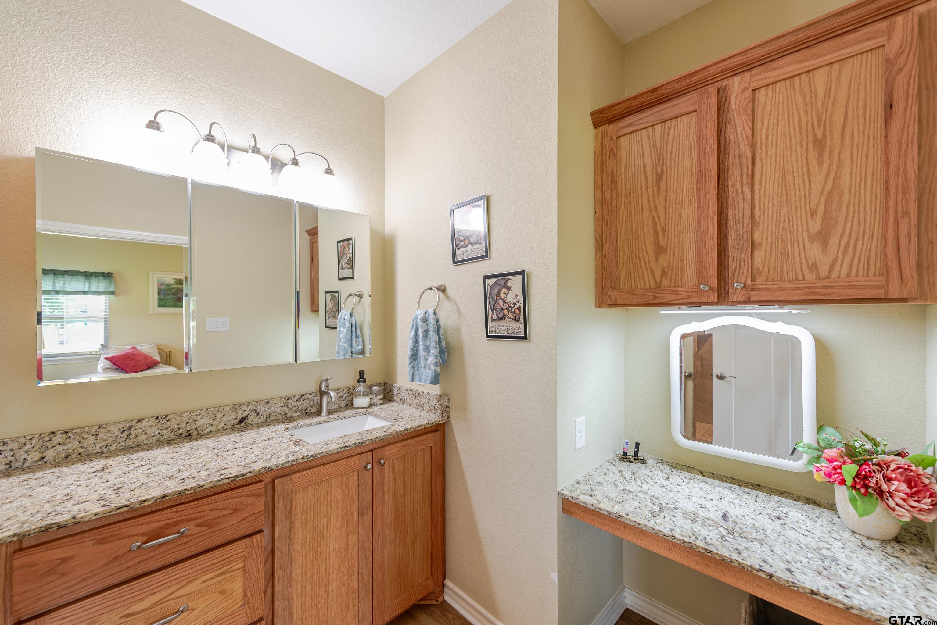 Naples, Texas, 75568, United States, 5 Bedrooms Bedrooms, ,4 BathroomsBathrooms,Residential,For Sale,1895043