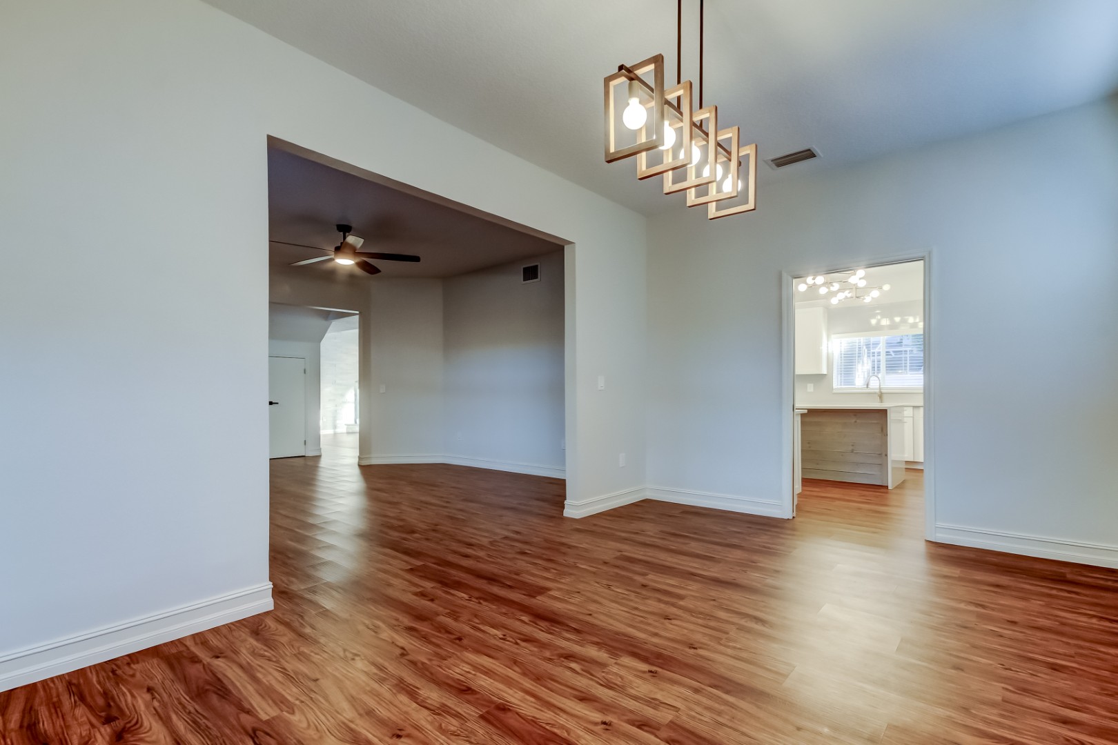 Tampa, Florida, 33647, United States, 5 Bedrooms Bedrooms, ,3 BathroomsBathrooms,Residential,For Sale,2015638