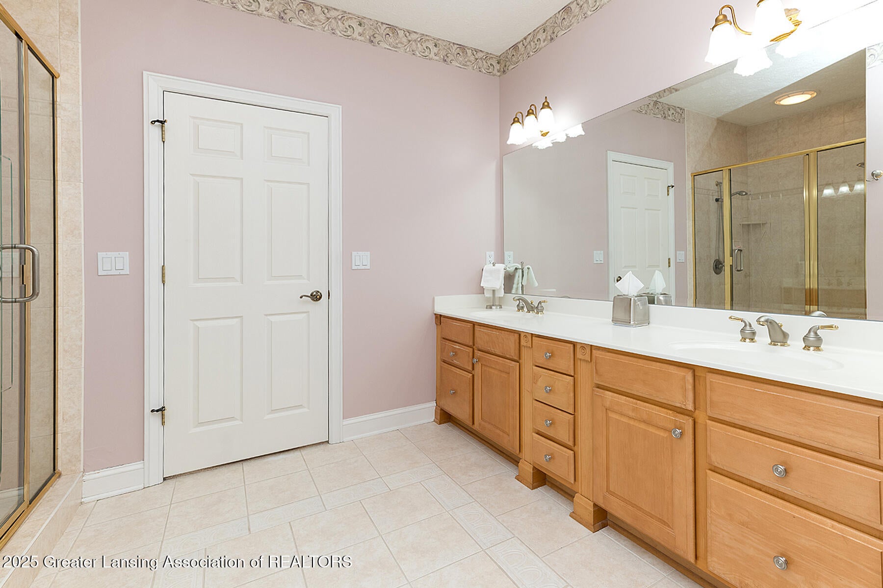 Williamston, Michigan, 48895, United States, 4 Bedrooms Bedrooms, ,4 BathroomsBathrooms,Residential,For Sale,1877487