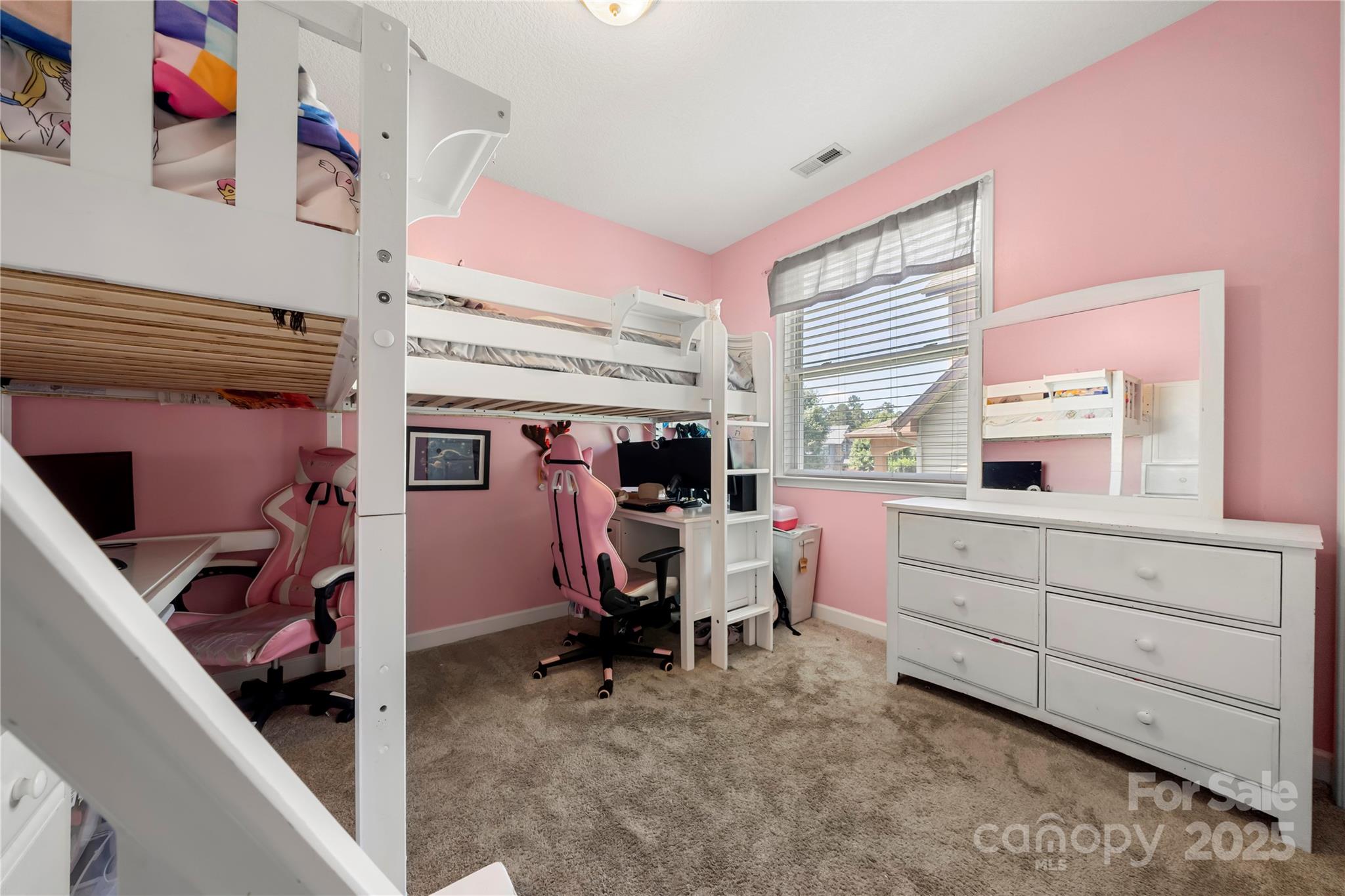 Belmont, North Carolina, 28012, United States, 4 Bedrooms Bedrooms, ,3 BathroomsBathrooms,Residential,For Sale,1866923