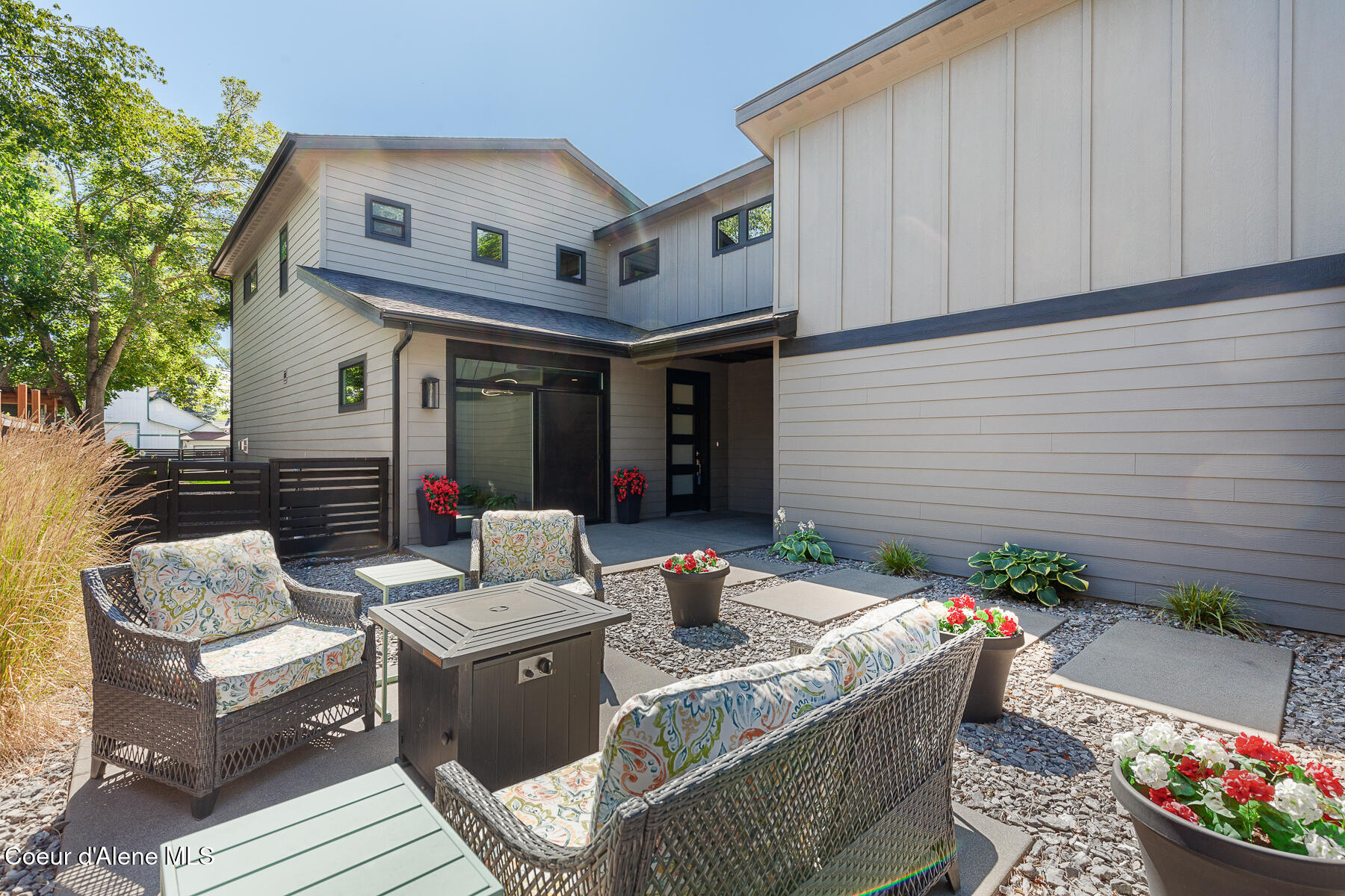 Coeur d'Alene, Idaho, 83814, United States, 4 Bedrooms Bedrooms, ,3 BathroomsBathrooms,Residential,For Sale,2035342