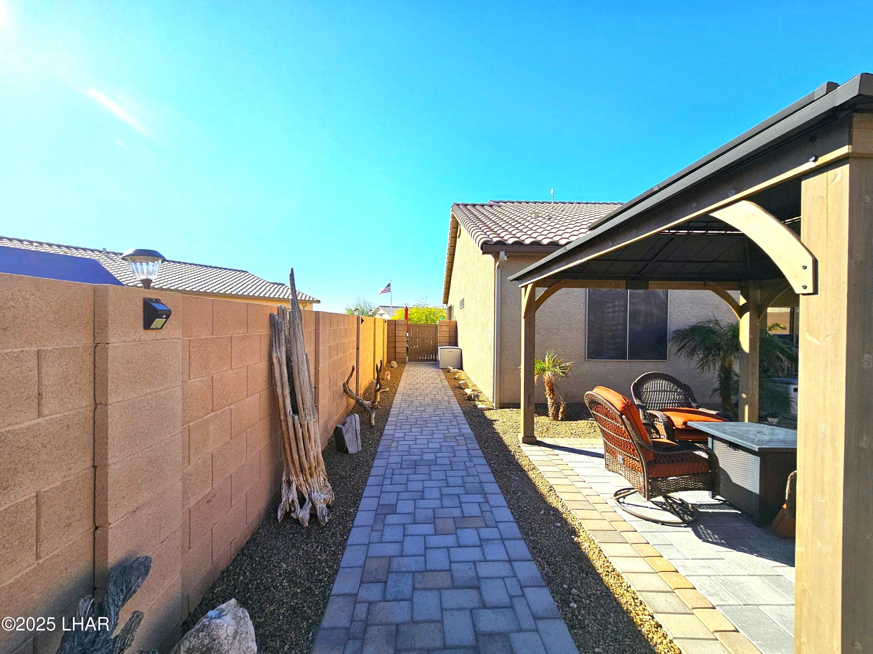 Lake Havasu City, Arizona, 86404, United States, 3 Bedrooms Bedrooms, ,2 BathroomsBathrooms,Residential,For Sale,1957391