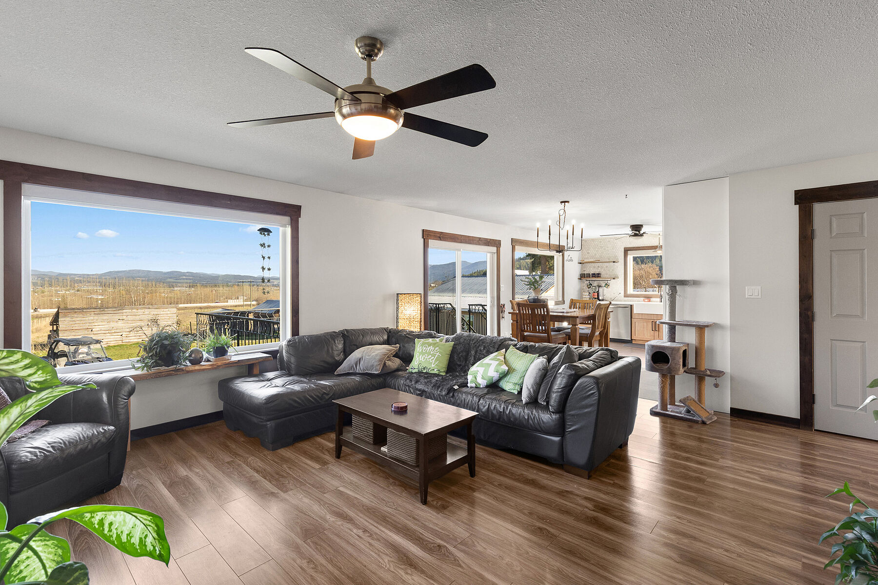  Hobby Farm in Armstrong - 物件實景