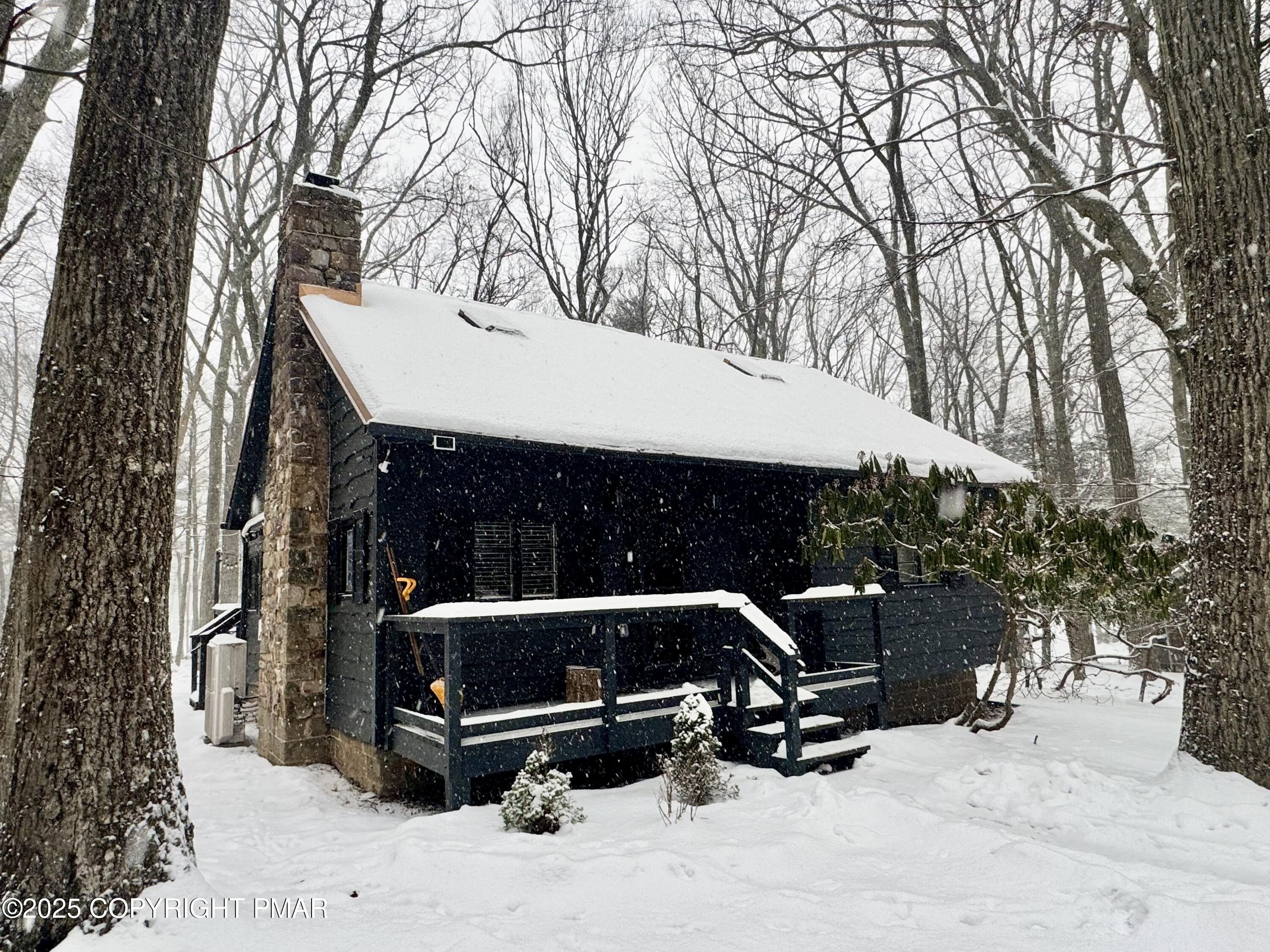 Lake Harmony, Pennsylvania, 18624, United States, 3 Bedrooms Bedrooms, ,2 BathroomsBathrooms,Residential,For Sale,2006106