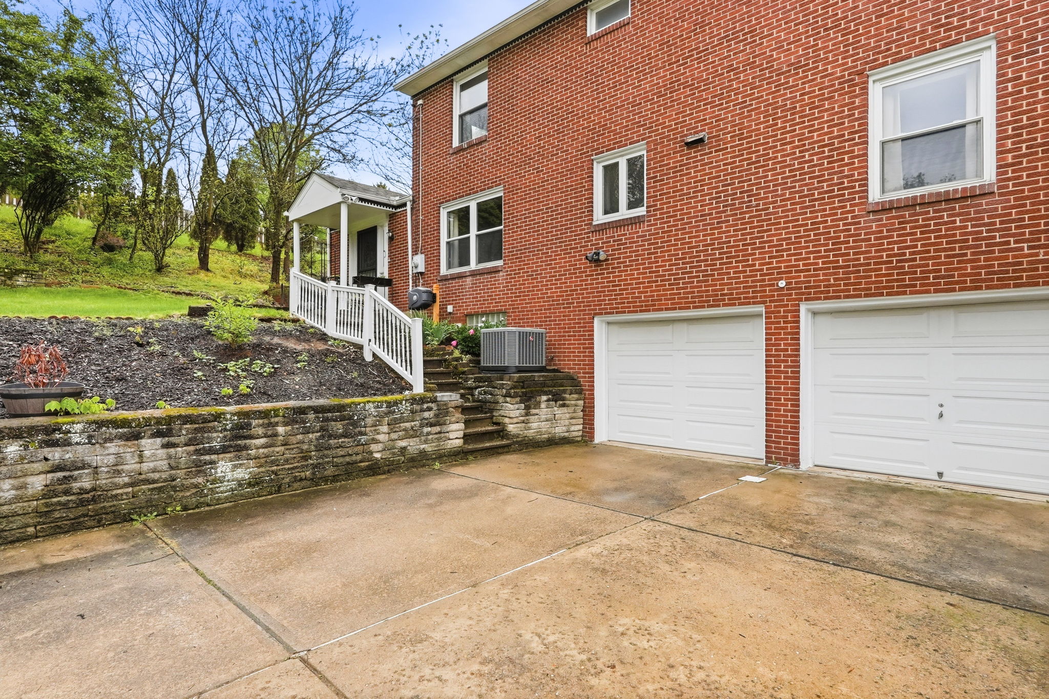 116 Hawthorne Drive, Pittsburgh, PA 15235 - 物件實景