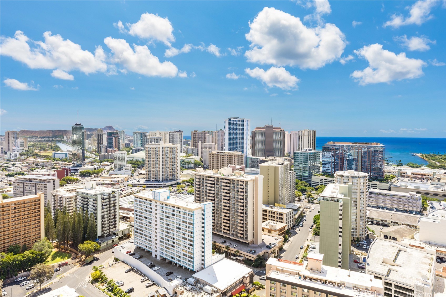 Honolulu, Hawaii, 96814, United States, 2 Bedrooms Bedrooms, ,2 BathroomsBathrooms,Residential,For Sale,1960567