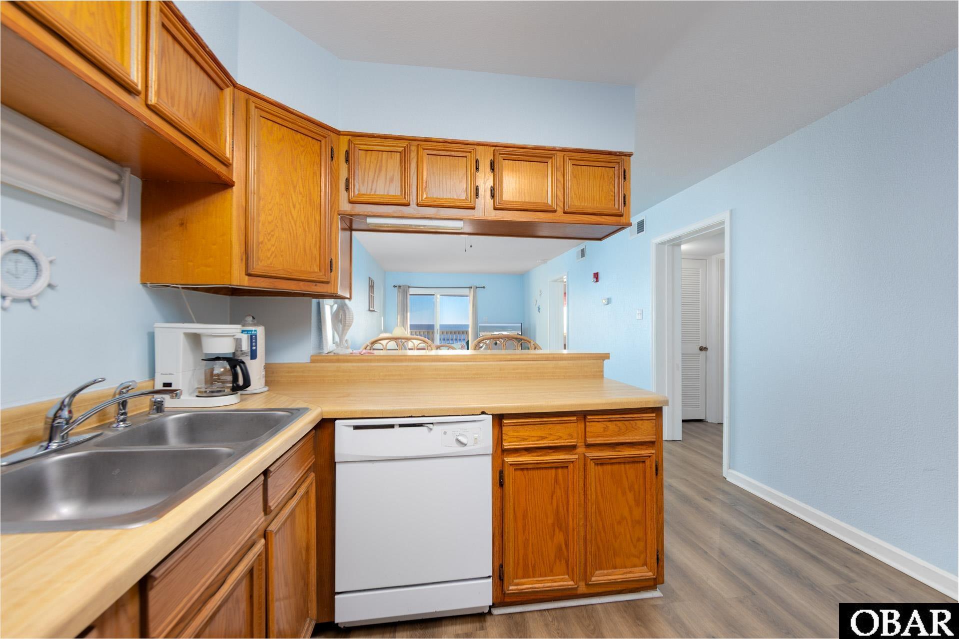 Kill Devil Hills, North Carolina, 27948, United States, 2 Bedrooms Bedrooms, ,2 BathroomsBathrooms,Residential,For Sale,1988255