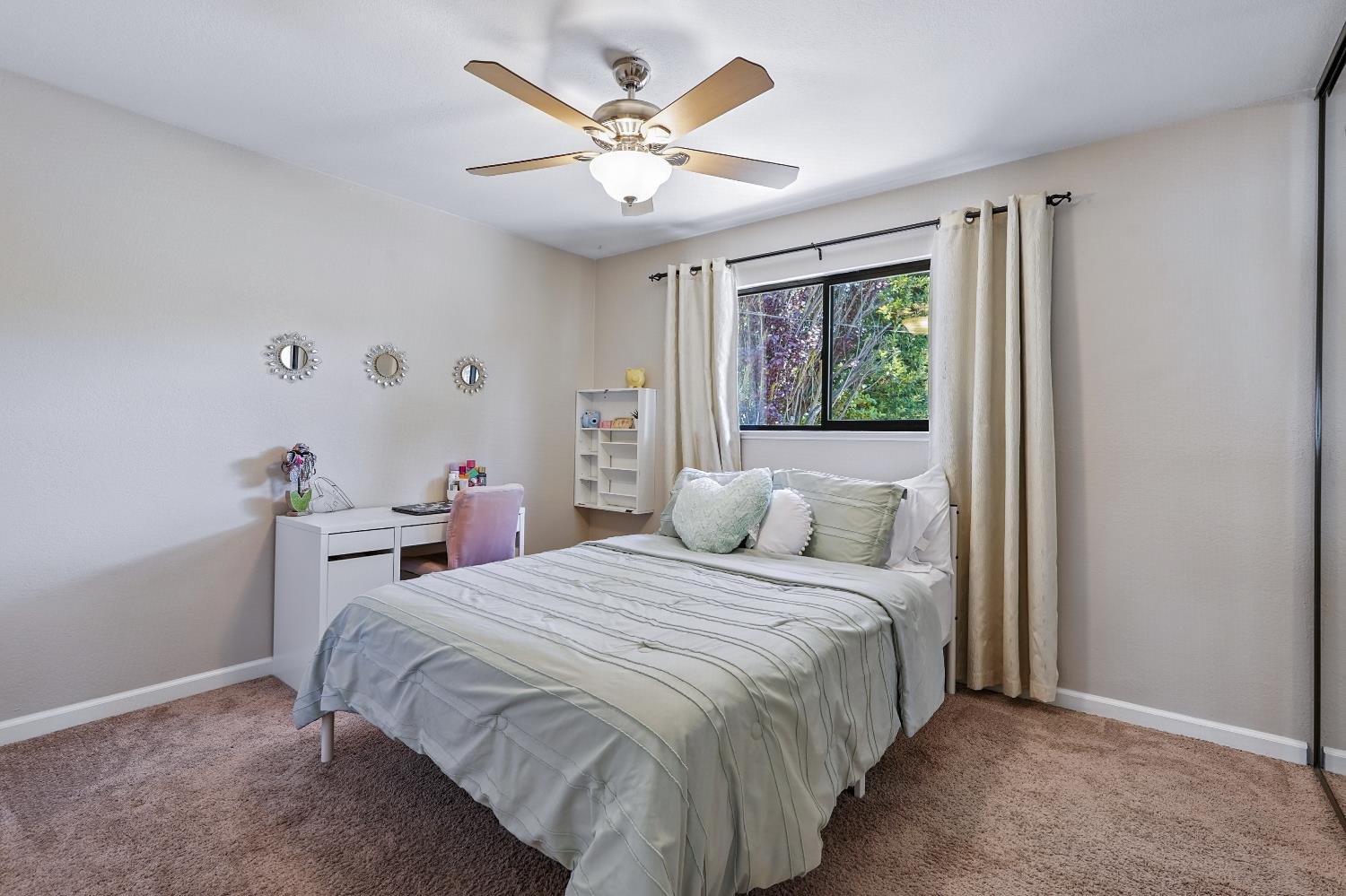 Sacramento, California, 95841, United States, 4 Bedrooms Bedrooms, ,2 BathroomsBathrooms,Residential,For Sale,1924634
