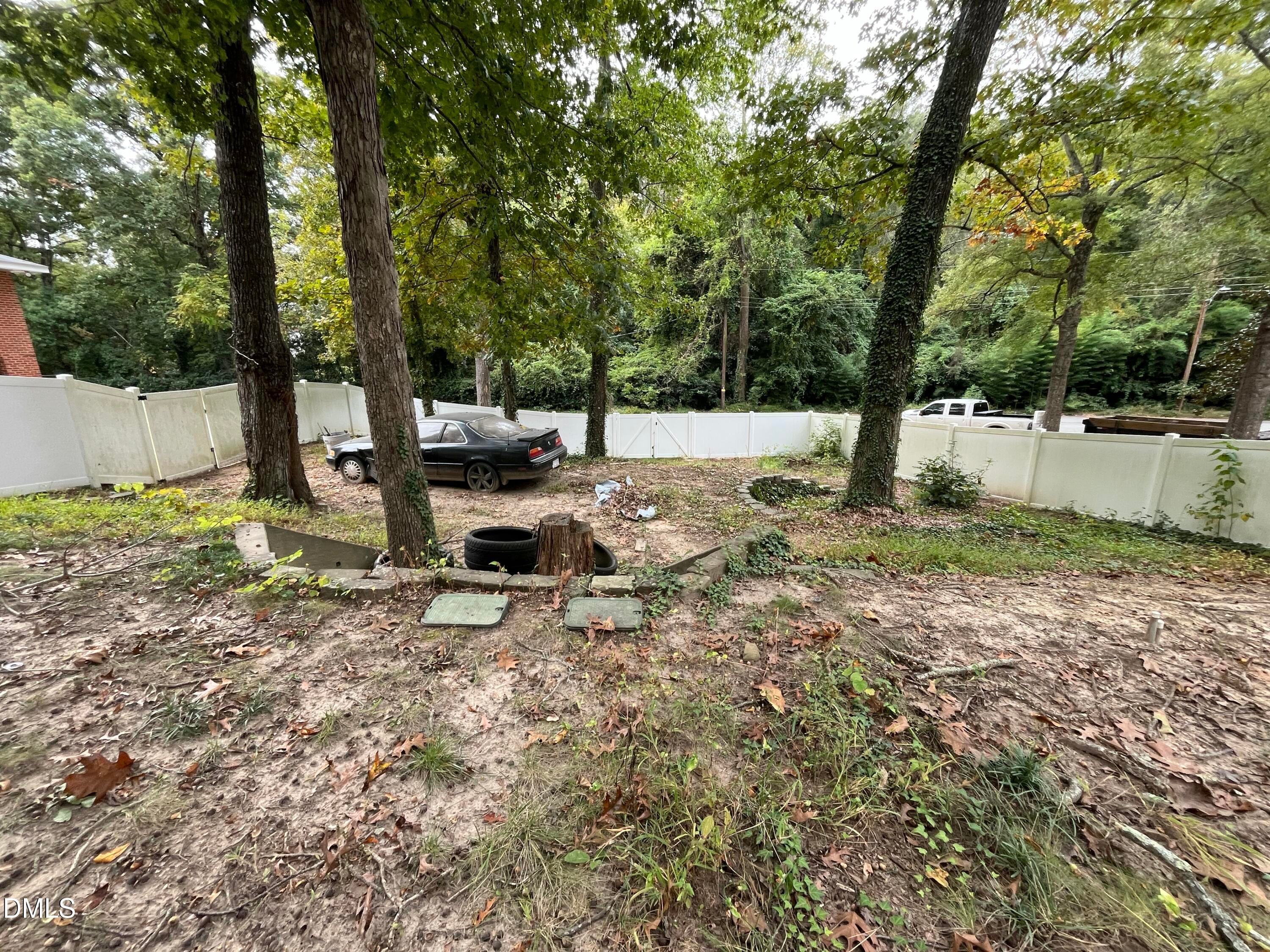 Burlington, North Carolina, 27215, United States, 6 Bedrooms Bedrooms, ,5 BathroomsBathrooms,Residential,For Sale,1999831