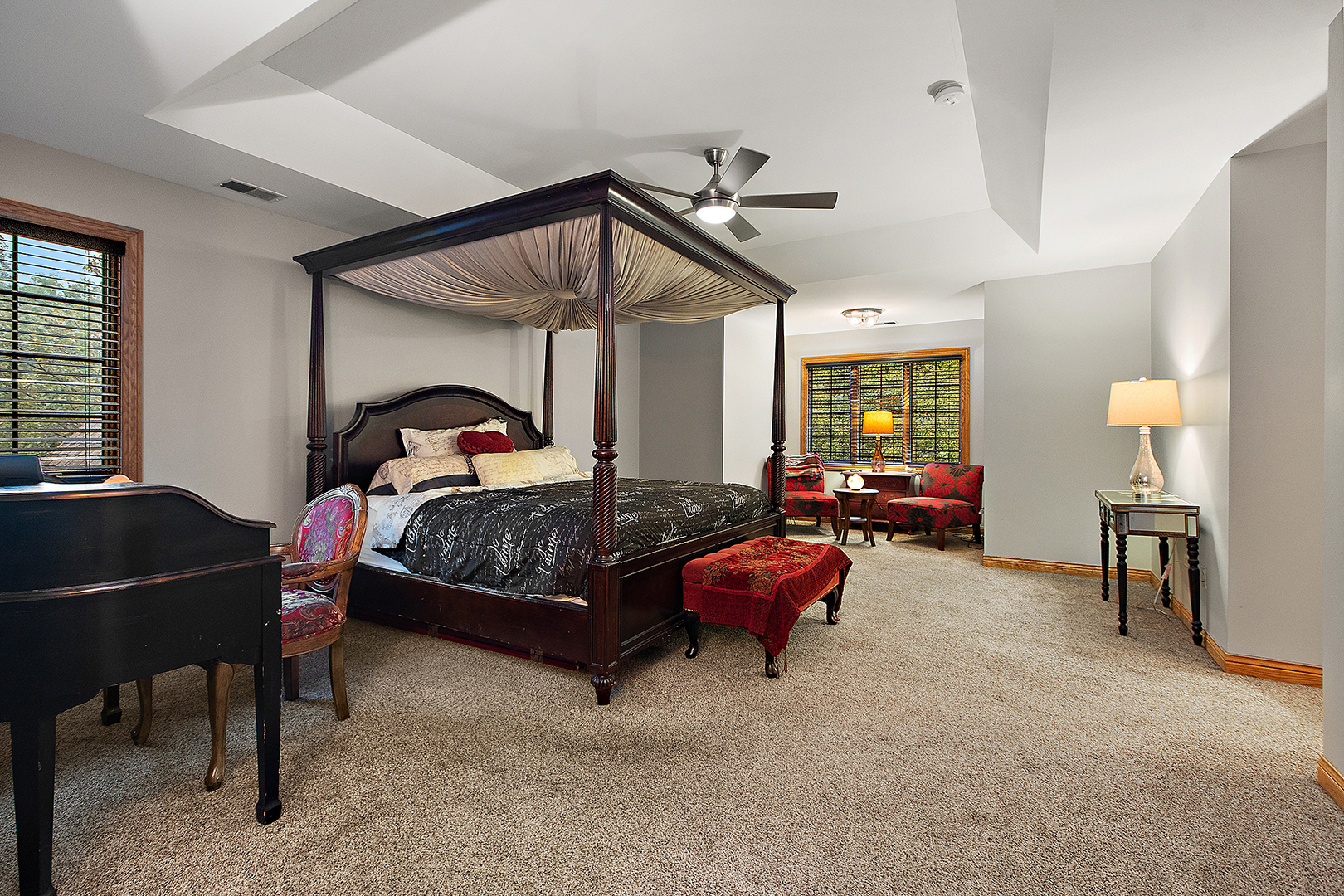 New Lenox, Illinois, 60451, United States, 4 Bedrooms Bedrooms, ,3 BathroomsBathrooms,Residential,For Sale,1974634