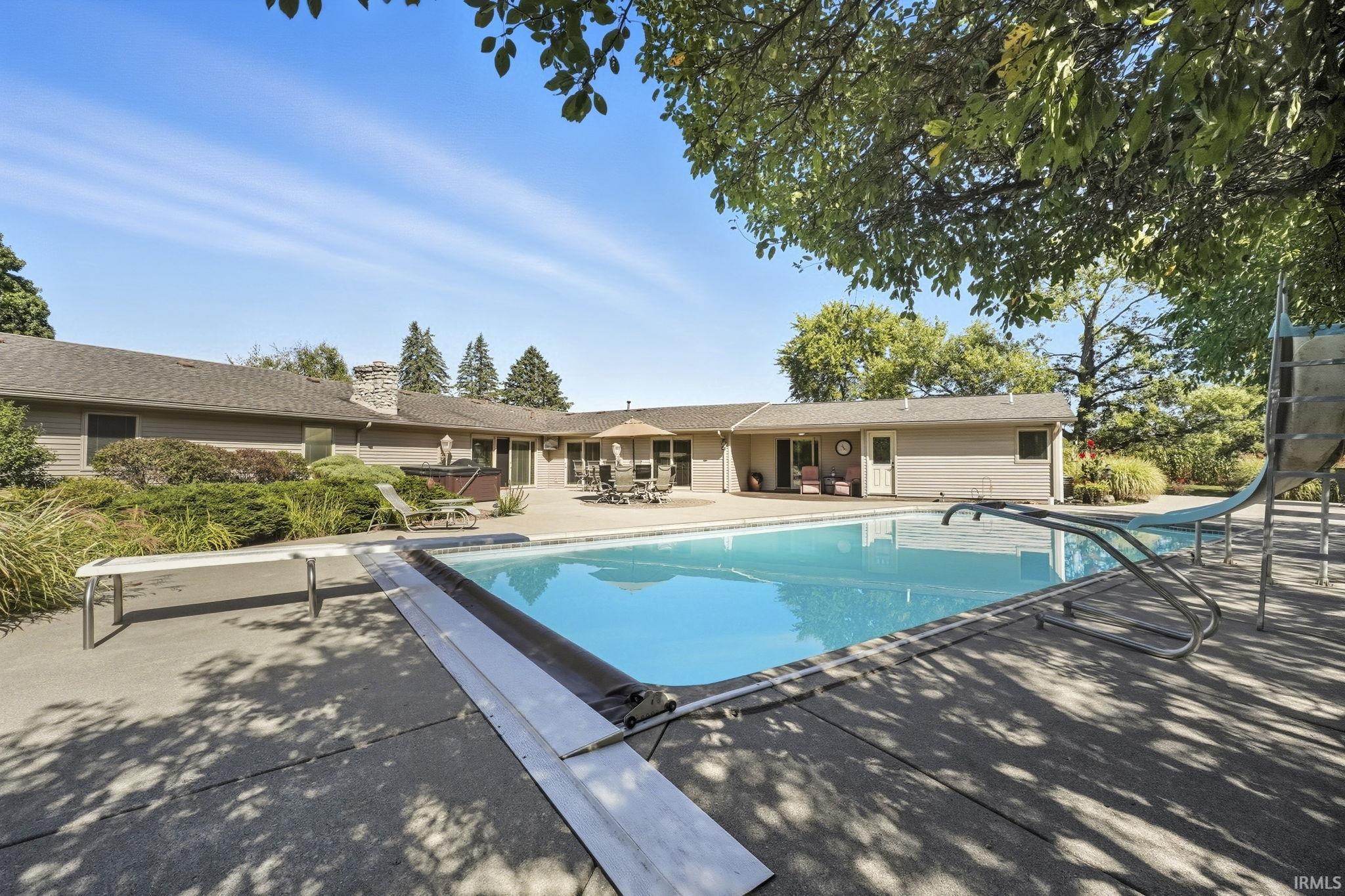 Auburn, Indiana, 46706-9510, United States, 4 Bedrooms Bedrooms, ,5 BathroomsBathrooms,Residential,For Sale,1984522