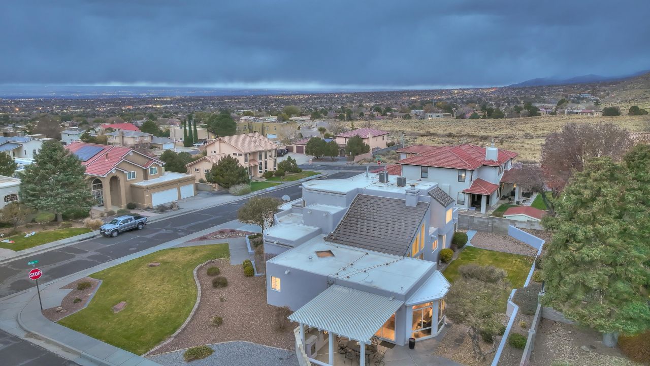 Albuquerque, New Mexico, 87112, United States, 4 Bedrooms Bedrooms, ,2 BathroomsBathrooms,Residential,For Sale,2002975