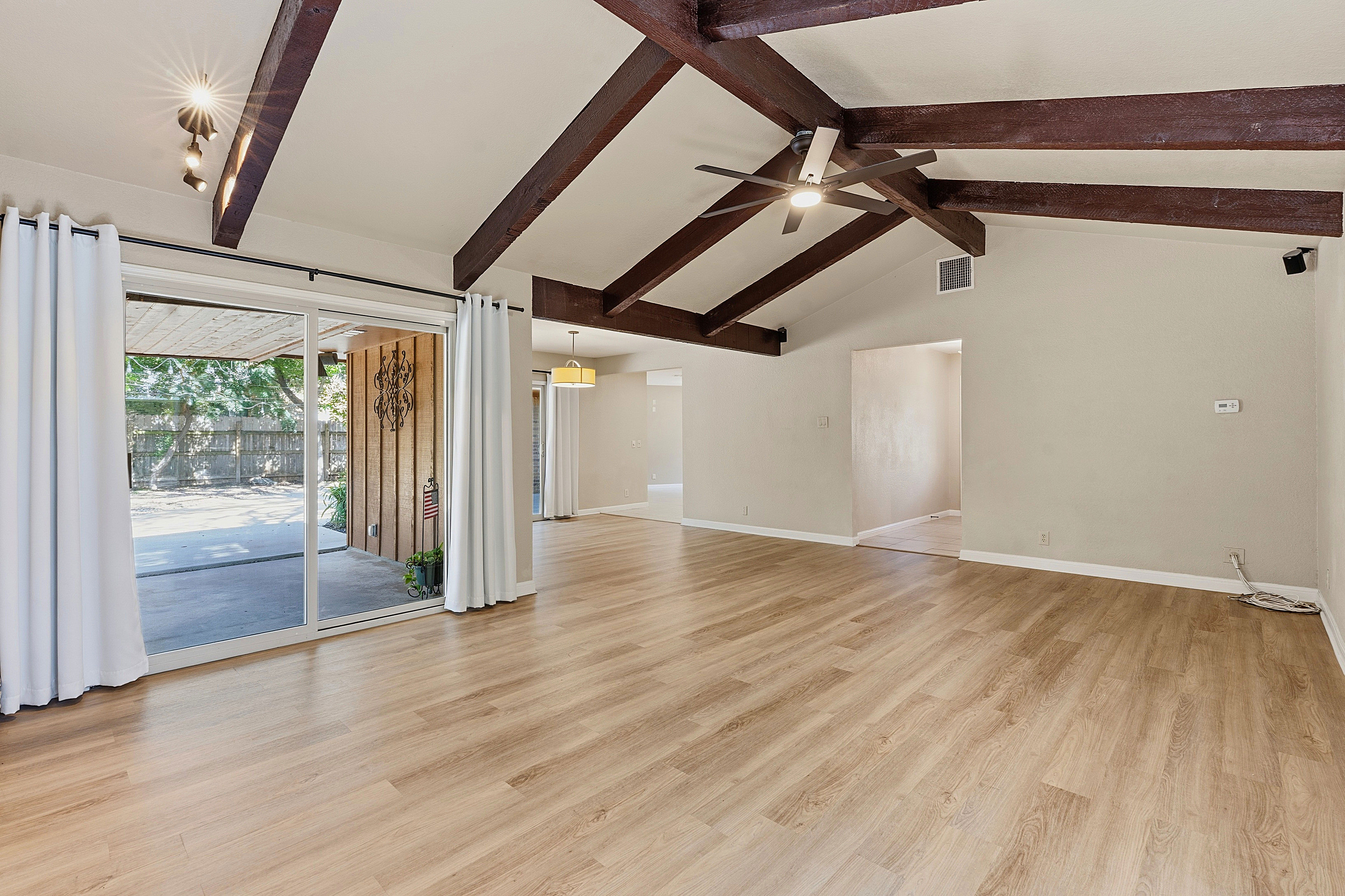  Updated Georgetown Home on 1/3 Acre with no HOA - 物件實景
