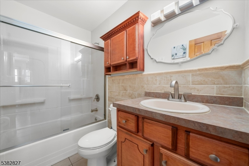 Hackettstown Town, New Jersey, 07840, United States, 4 Bedrooms Bedrooms, ,2 BathroomsBathrooms,Residential,For Sale,1940859