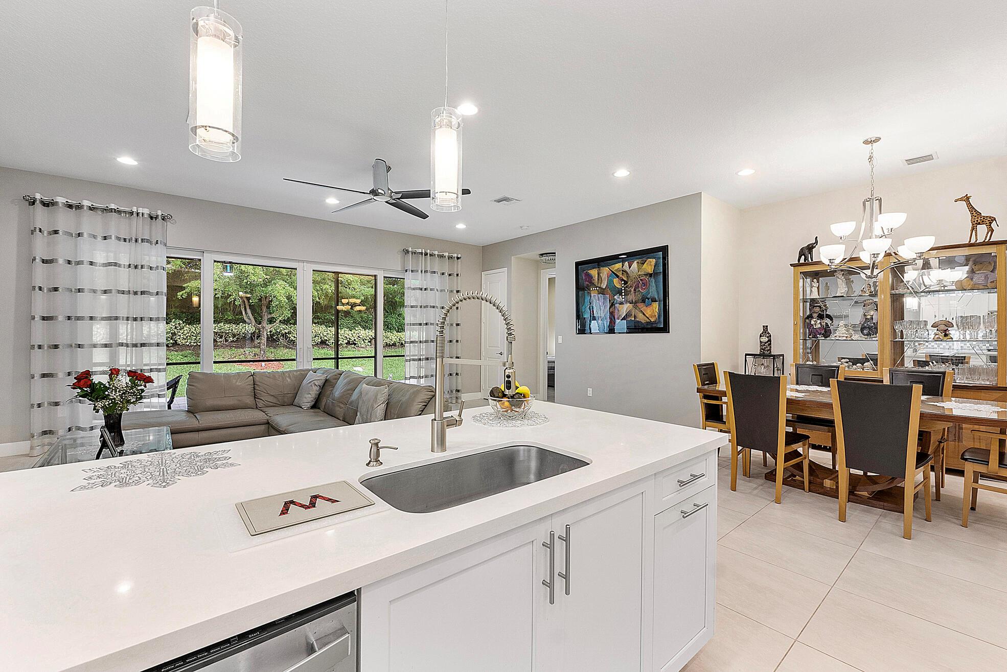 Boynton Beach, Florida, 33473, United States, 2 Bedrooms Bedrooms, ,2 BathroomsBathrooms,Residential,For Sale,1900739