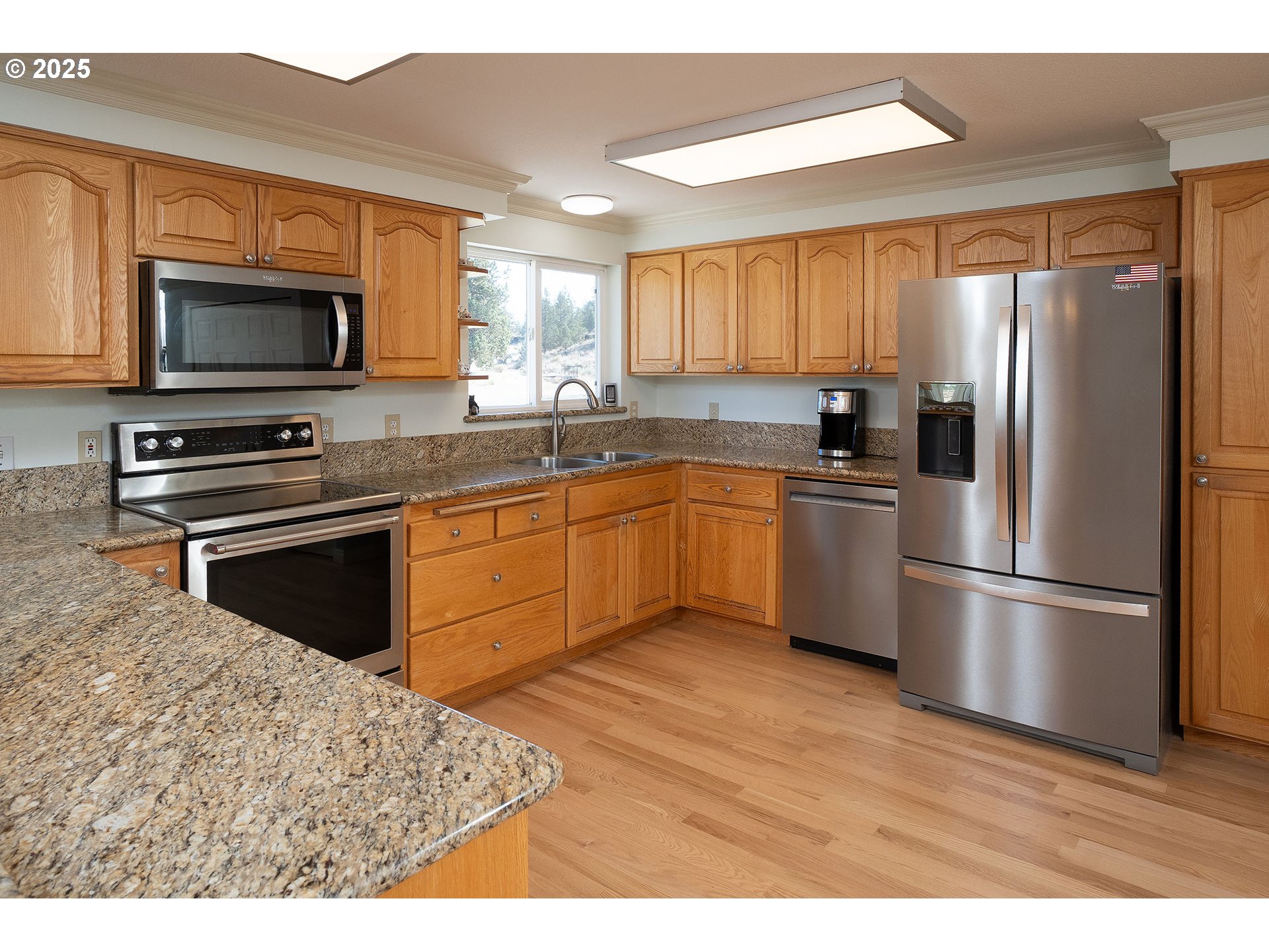 Terrebonne, Oregon, 97760, United States, 3 Bedrooms Bedrooms, ,2 BathroomsBathrooms,Residential,For Sale,1960646