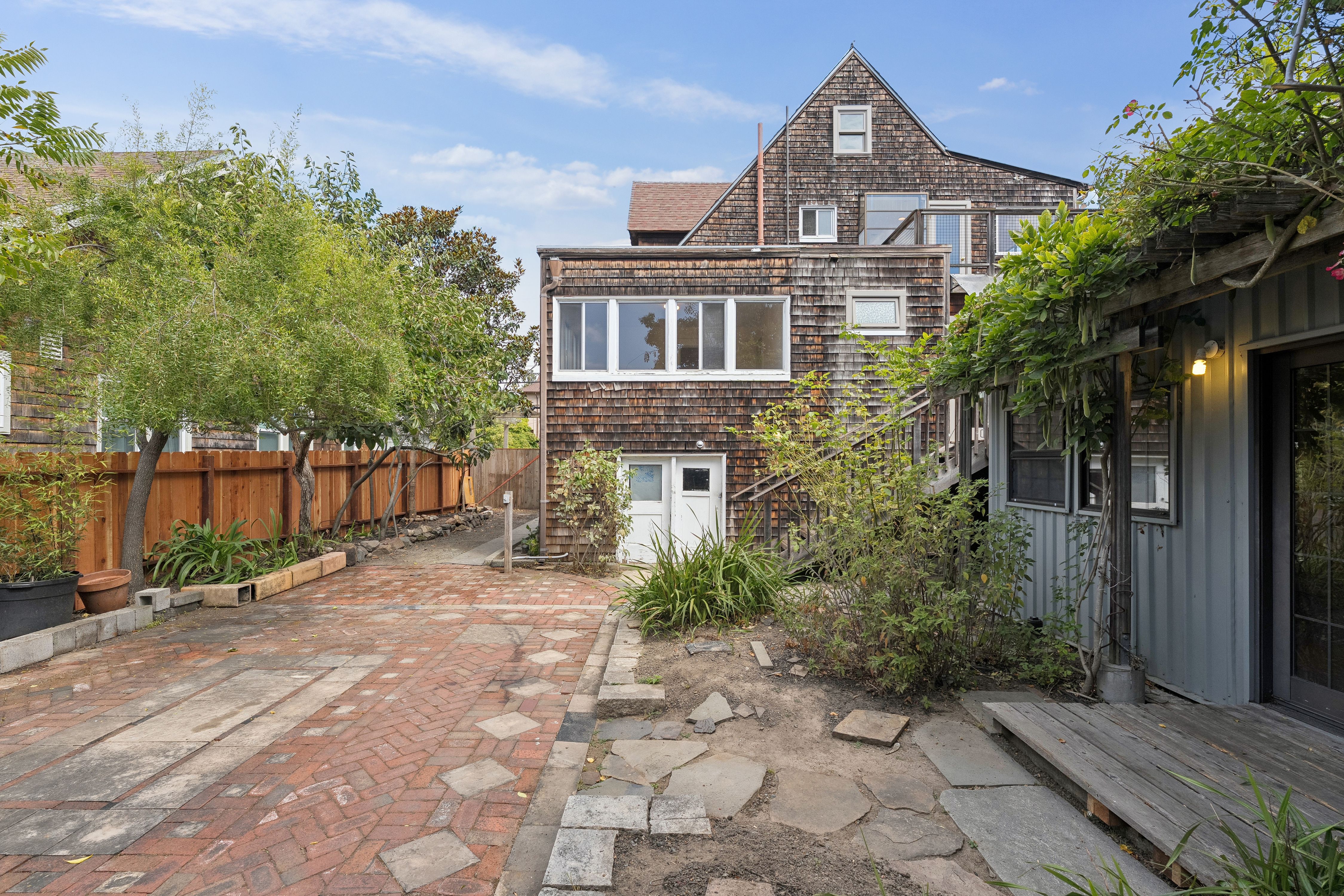  Iconic 1907 Berkeley Property with Three Distinct Structures - 物件實景