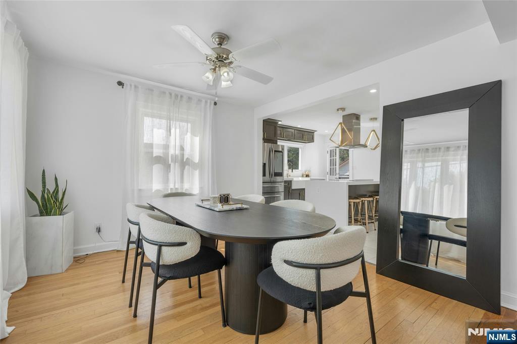 New Milford, New Jersey, 07646, United States, 2 Bedrooms Bedrooms, ,2 BathroomsBathrooms,Residential,For Sale,1948003