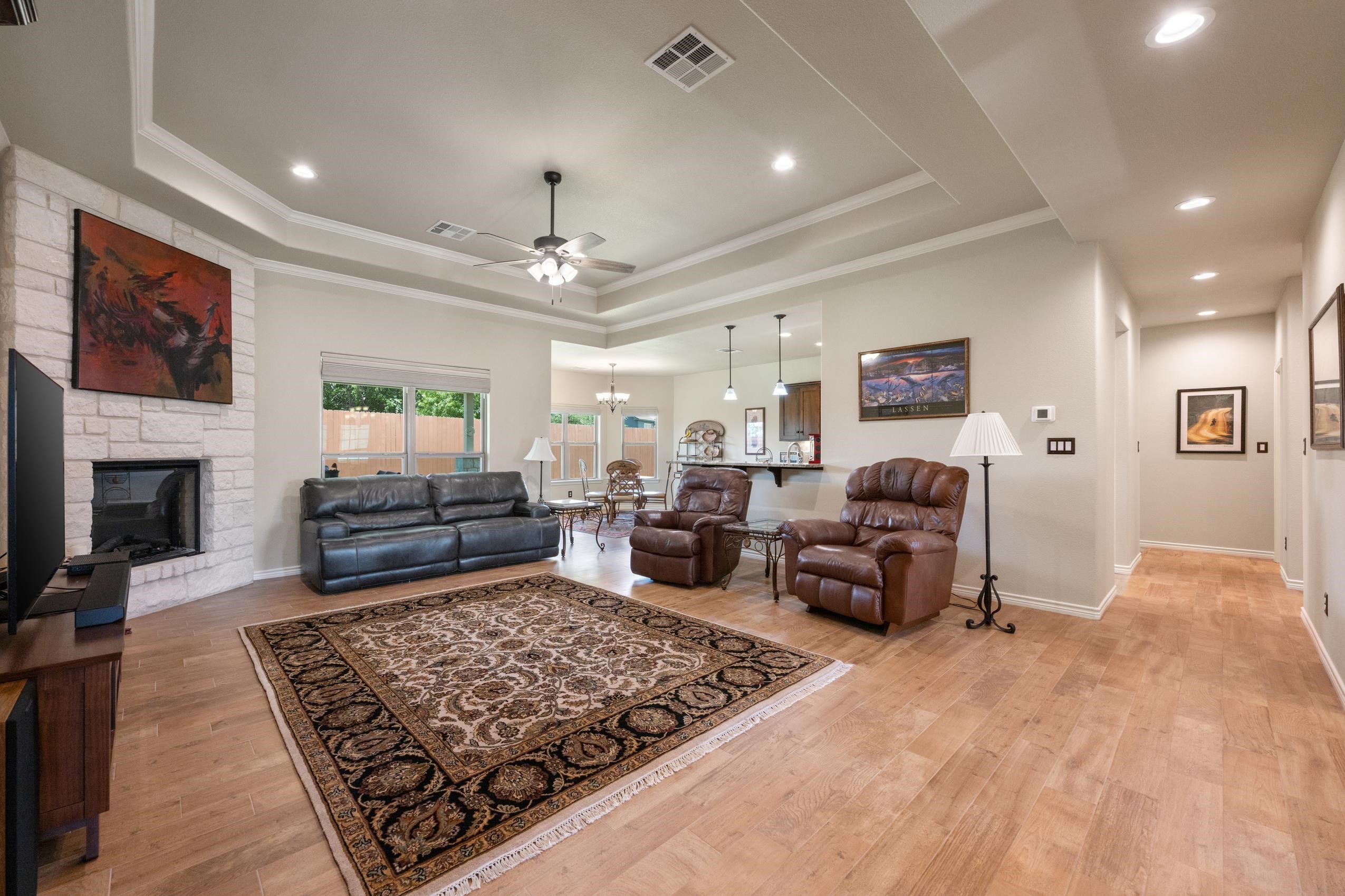 Meadowlakes, Texas, 78654, United States, 3 Bedrooms Bedrooms, ,3 BathroomsBathrooms,Residential,For Sale,1874782