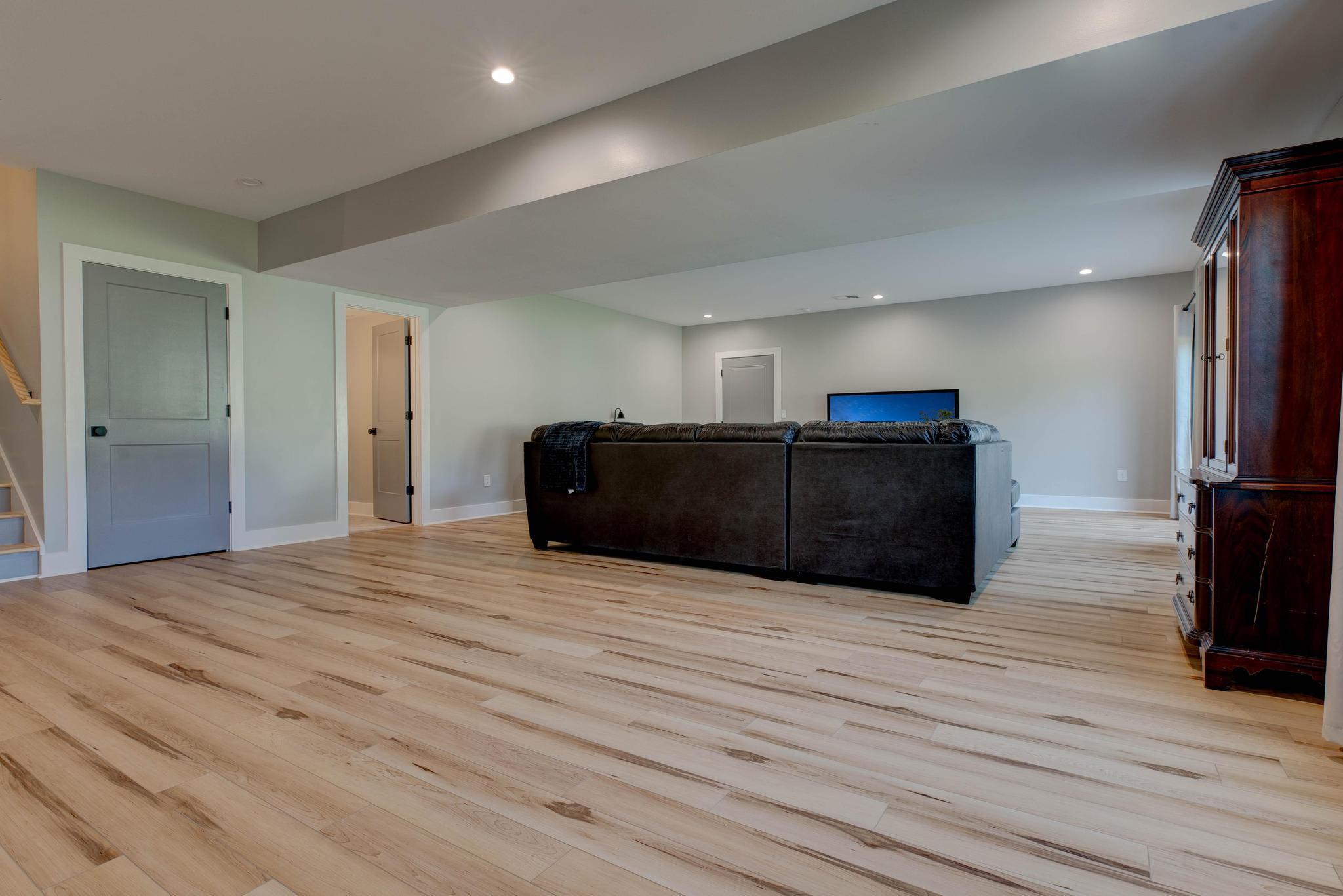 Richmond, Kentucky, 40475, United States, 4 Bedrooms Bedrooms, ,6 BathroomsBathrooms,Residential,For Sale,1971513