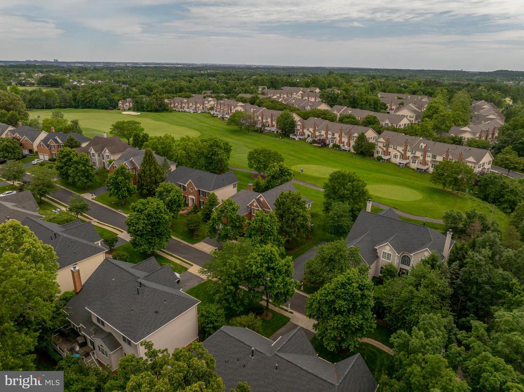 Ashburn, Virginia, 20147, United States, 5 Bedrooms Bedrooms, ,6 BathroomsBathrooms,Residential,For Sale,1839490