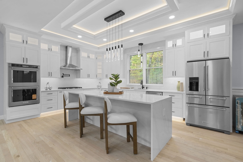 Bedford, Massachusetts, 01730, United States, 4 Bedrooms Bedrooms, ,5 BathroomsBathrooms,Residential,For Sale,1989908