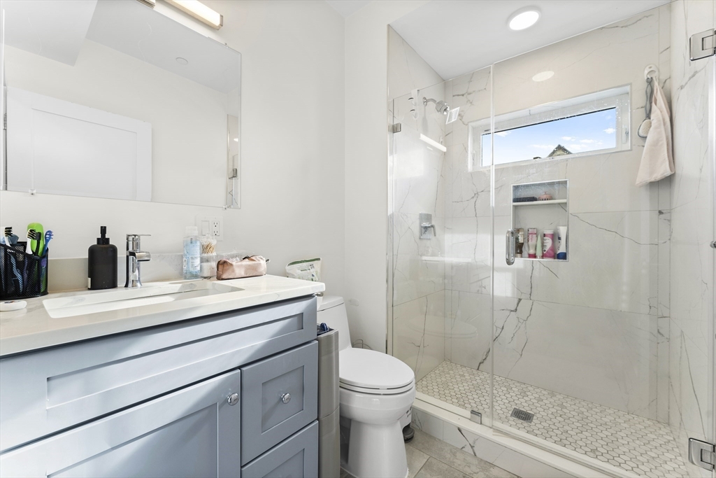 Revere, Massachusetts, 02151, United States, 2 Bedrooms Bedrooms, ,1 BathroomBathrooms,Residential,For Sale,1880903