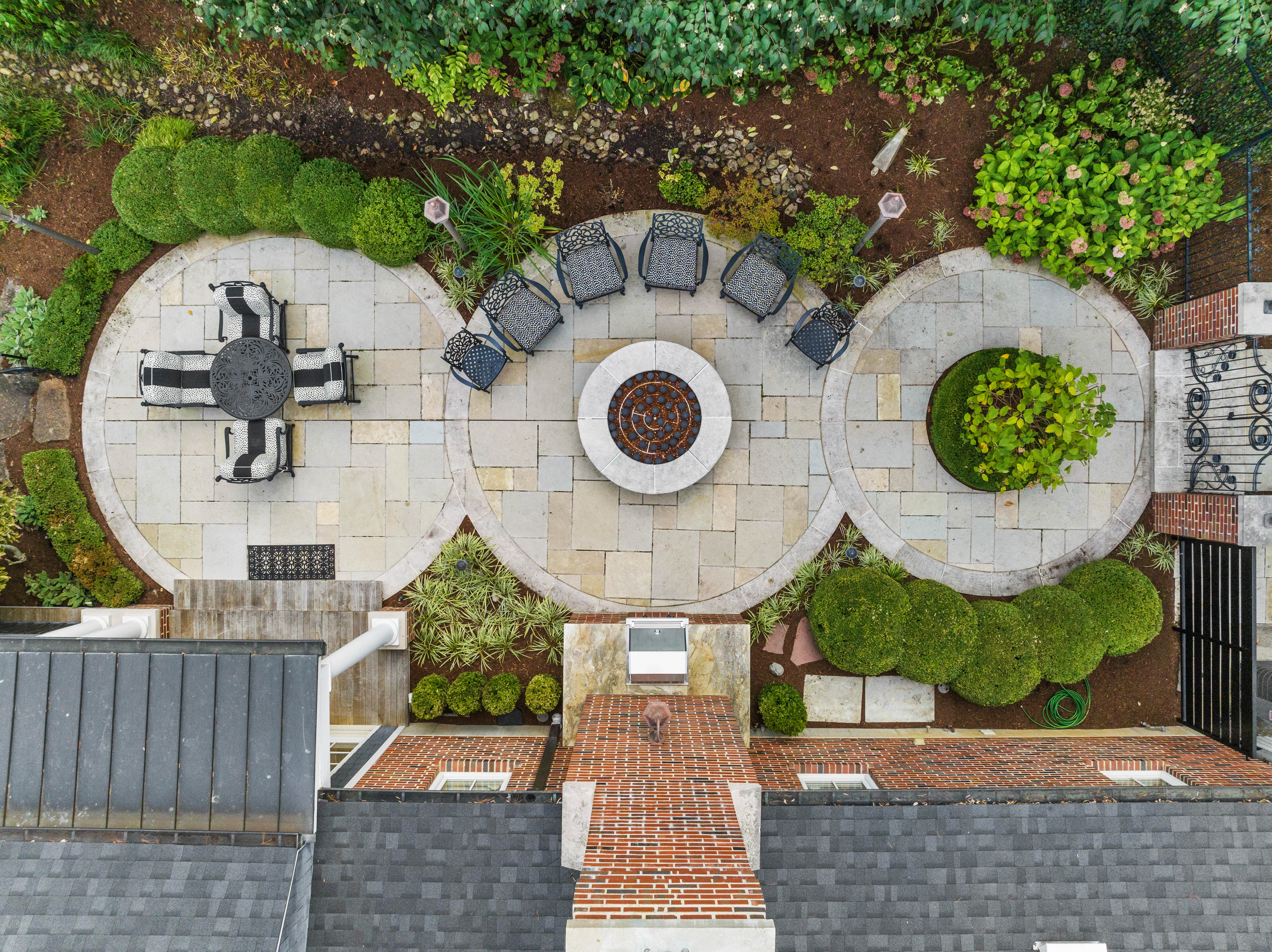  Stunning Private Estate Tucked Away on one of Ladue