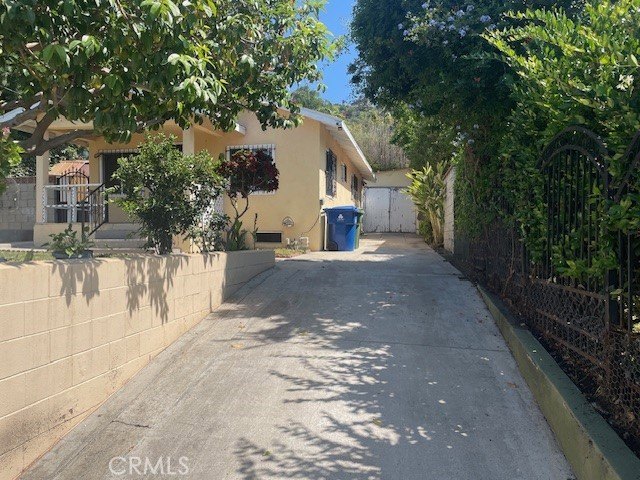 Los Angeles, California, 90065, United States, 2 Bedrooms Bedrooms, ,1 BathroomBathrooms,Residential,For Sale,1931706