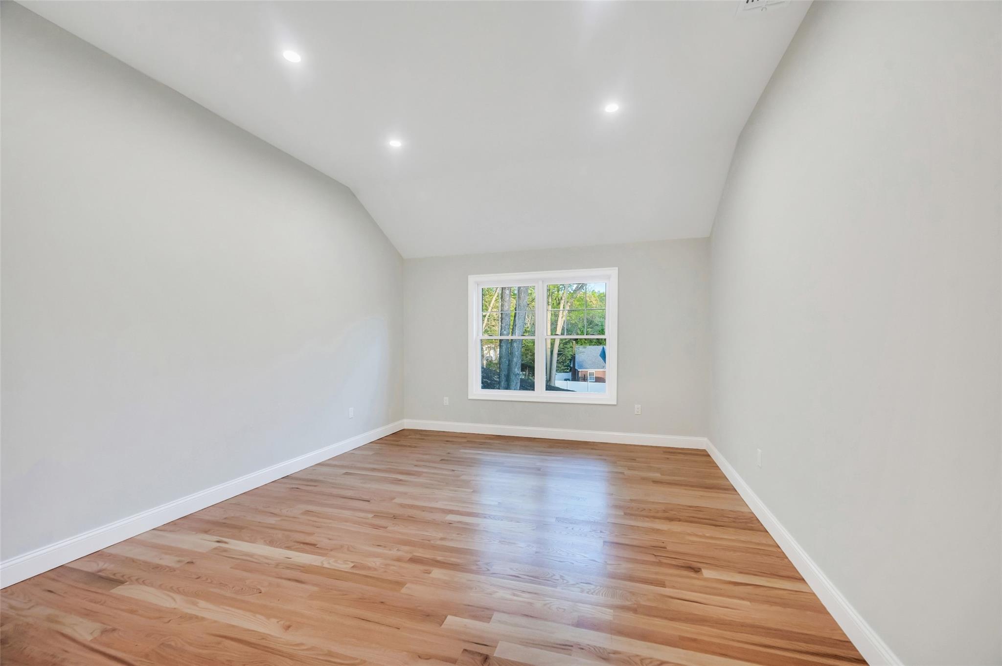 Smithtown, New York, 11787, United States, 4 Bedrooms Bedrooms, ,3 BathroomsBathrooms,Residential,For Sale,1796474