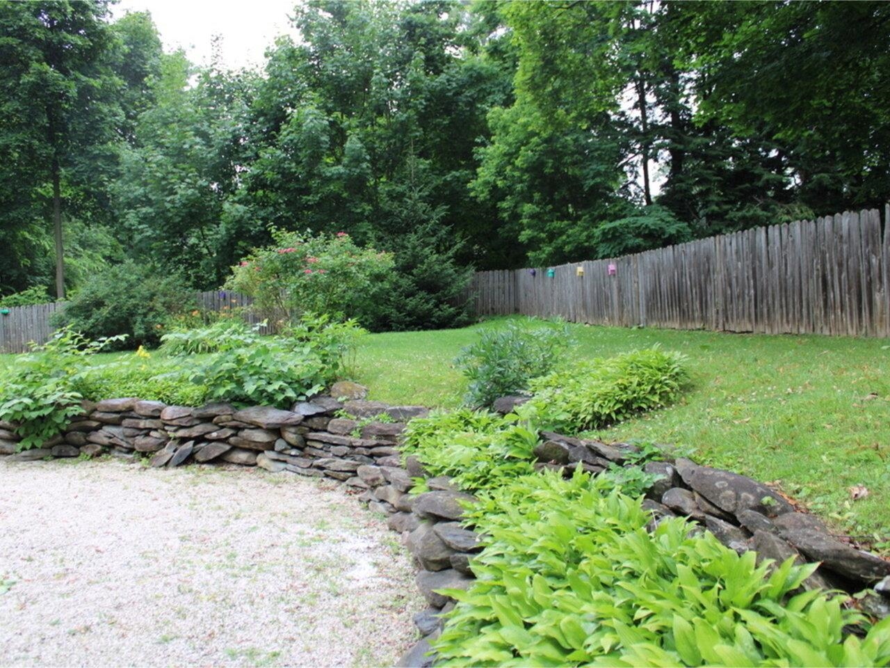 Burlington, Vermont, 05401, United States, 5 Bedrooms Bedrooms, ,2 BathroomsBathrooms,Residential,For Sale,1804397