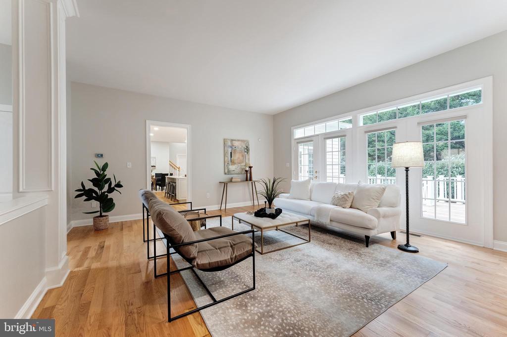 Fairfax, Virginia, 22033, United States, 6 Bedrooms Bedrooms, ,6 BathroomsBathrooms,Residential,For Sale,1973786