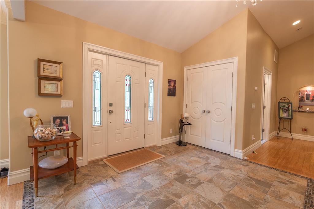 Cranston, Rhode Island, 02921, United States, 3 Bedrooms Bedrooms, ,3 BathroomsBathrooms,Residential,For Sale,1978499