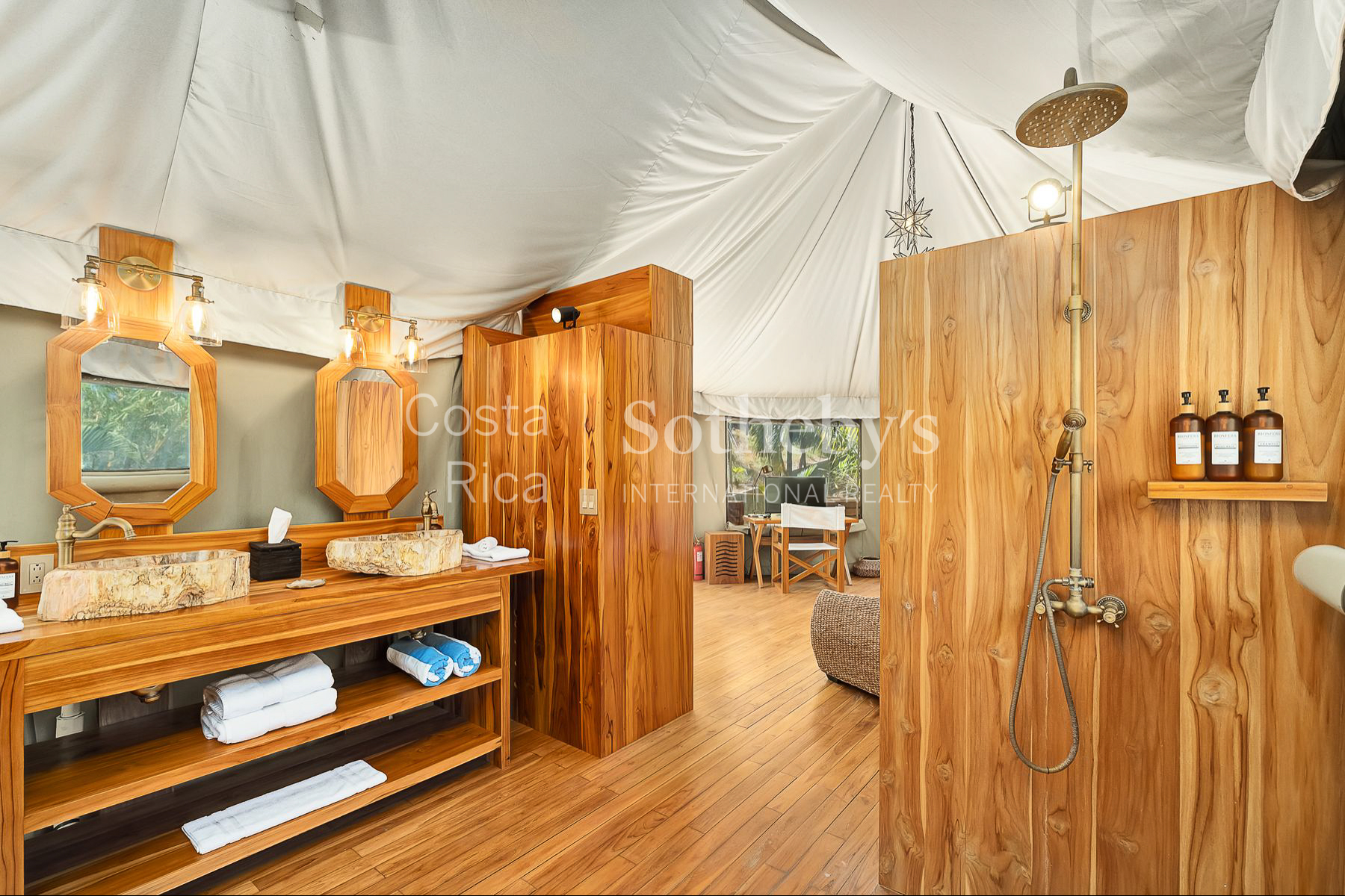  Wavefront Estate - 物件實景