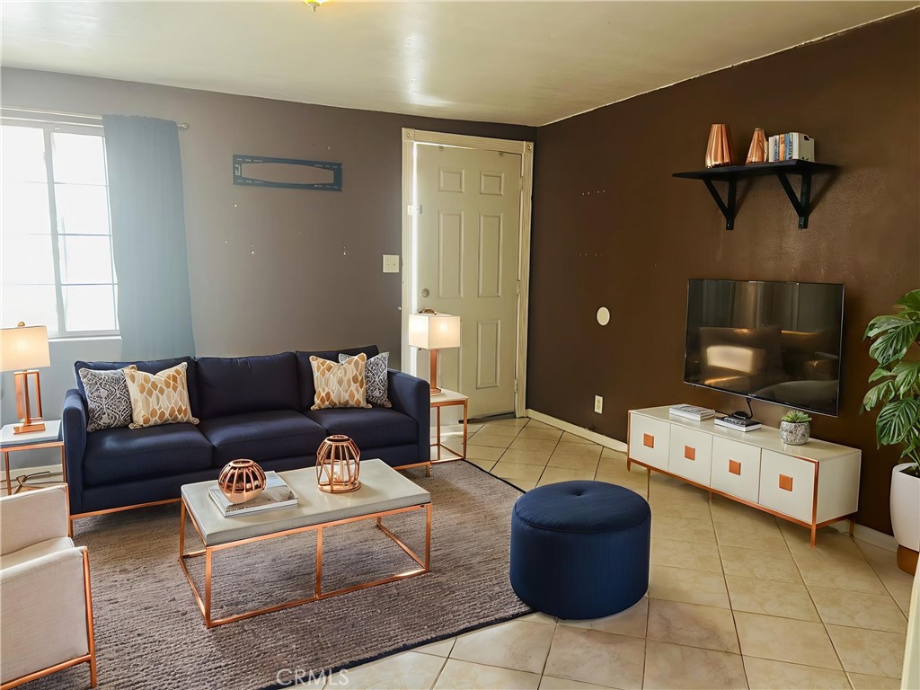 Los Angeles, California, 90033, United States, 4 Bedrooms Bedrooms, ,2 BathroomsBathrooms,Residential,For Sale,1938411