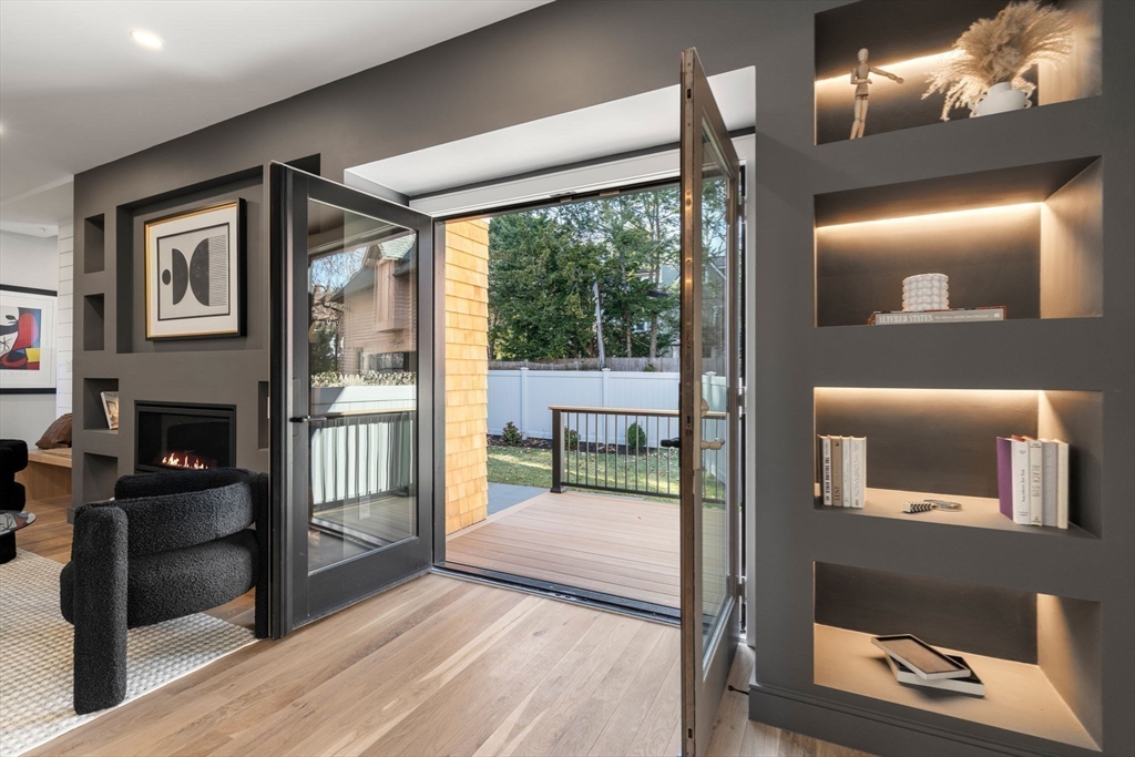 Brookline, Massachusetts, 02445, United States, 3 Bedrooms Bedrooms, ,4 BathroomsBathrooms,Residential,For Sale,1760278