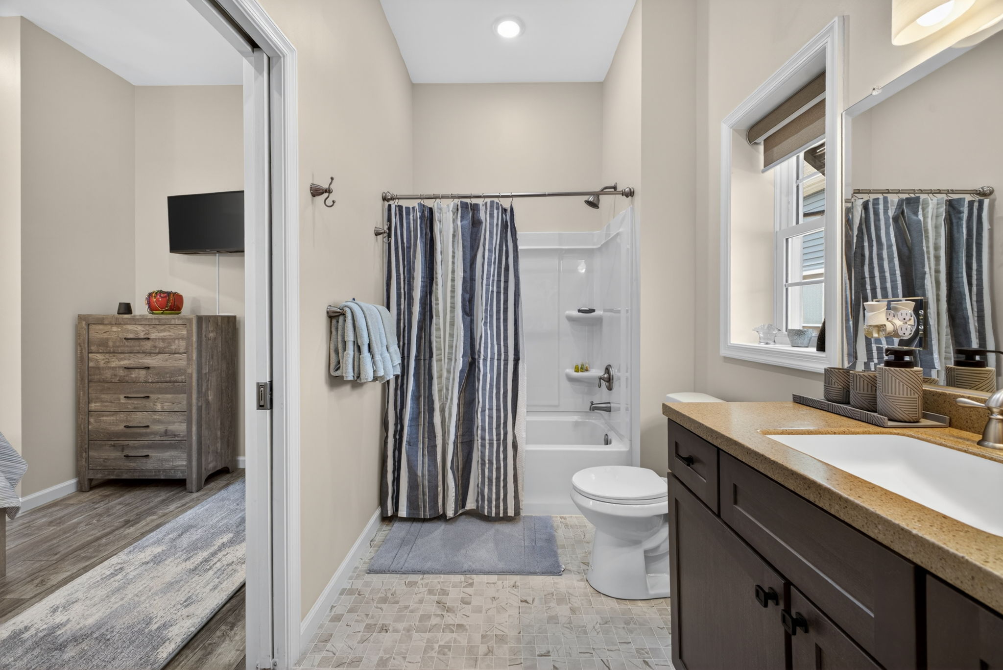  7296 Chesapeake Drive, Jamesville, VA, 23398 - 物件實景