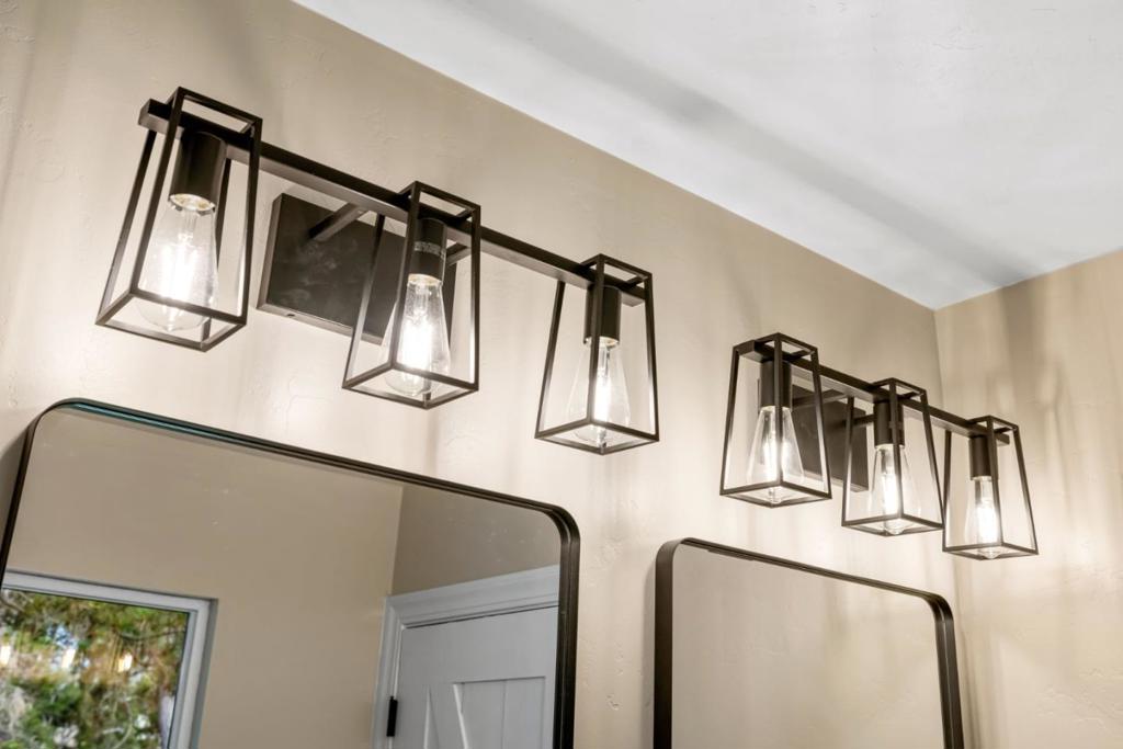 Monterey, California, 93940, United States, 3 Bedrooms Bedrooms, ,2 BathroomsBathrooms,Residential,For Sale,1975715