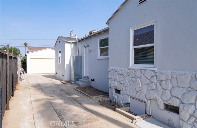 Los Angeles, California, 90044, United States, 3 Bedrooms Bedrooms, ,1 BathroomBathrooms,Residential,For Sale,1986044