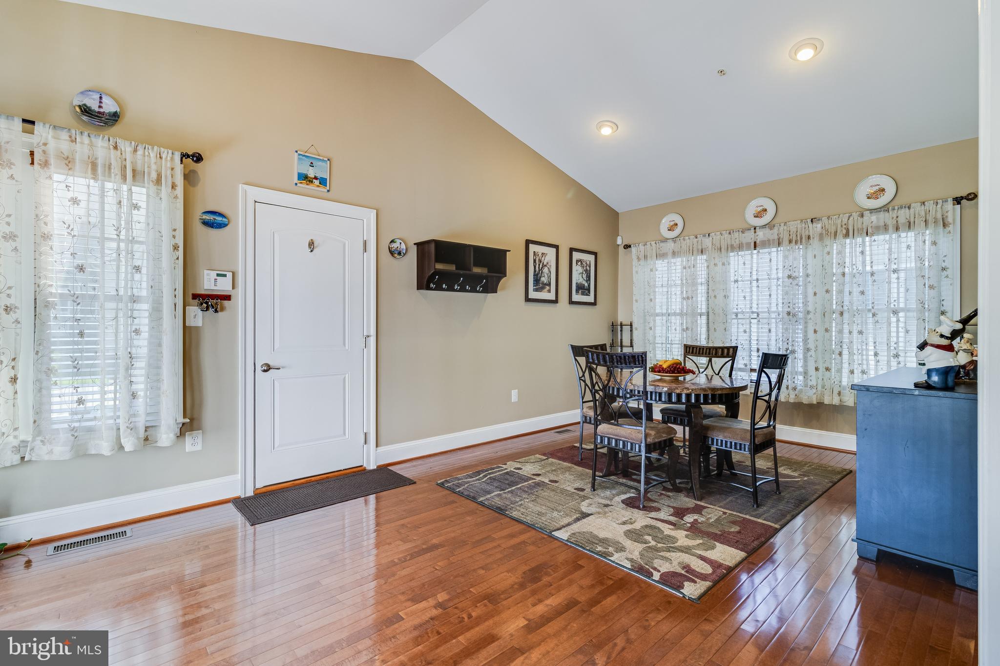 Upper Marlboro, Maryland, 20774, United States, 4 Bedrooms Bedrooms, ,4 BathroomsBathrooms,Residential,For Sale,1927824
