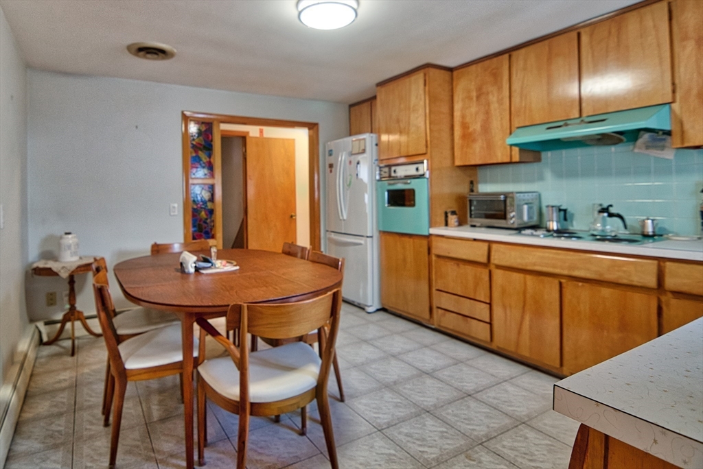 Revere, Massachusetts, 02151, United States, 4 Bedrooms Bedrooms, ,4 BathroomsBathrooms,Residential,For Sale,1935883