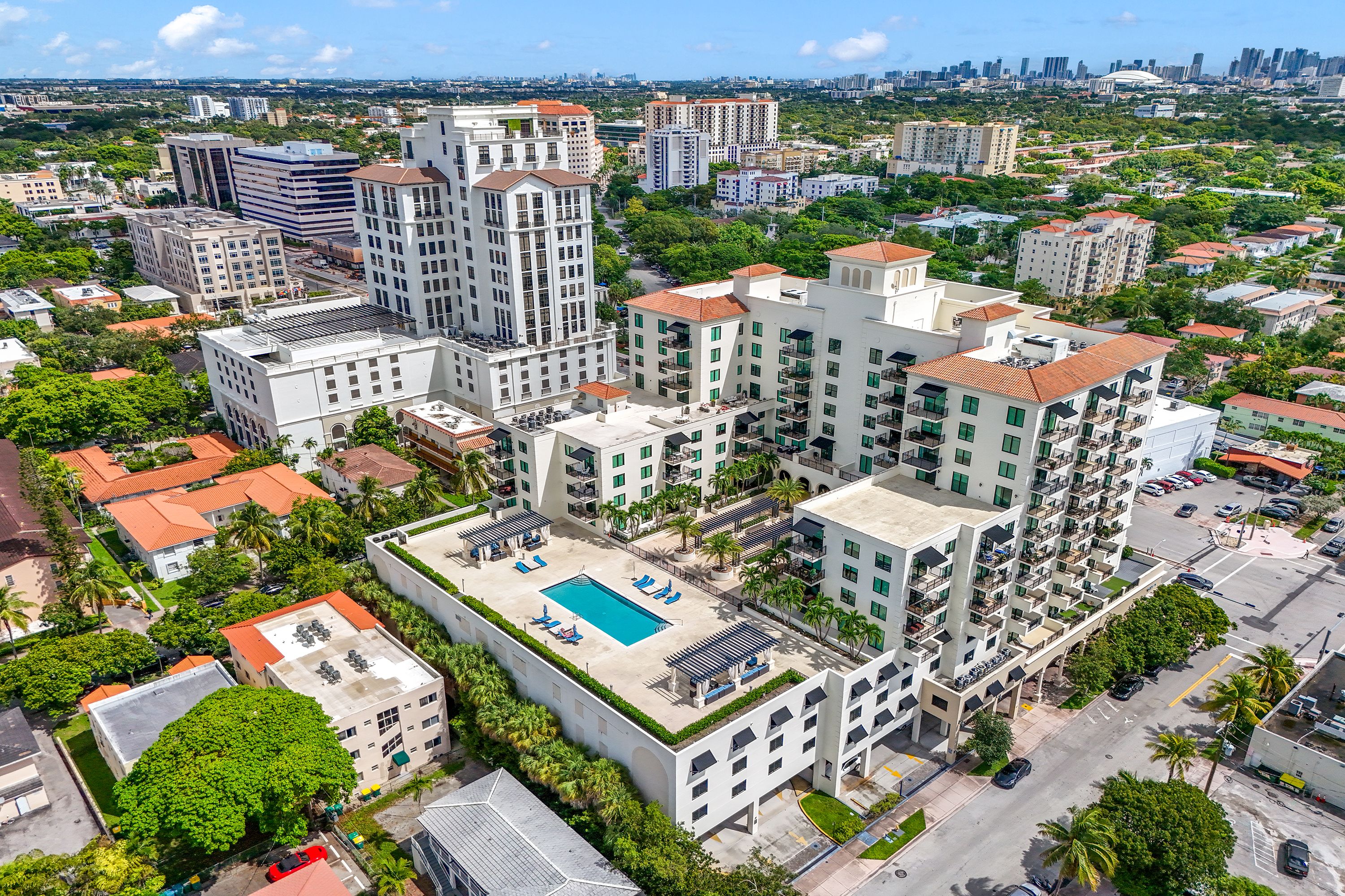  1300 Ponce De Leon Blvd, Coral Gables, FL, 33134 - 物件實景