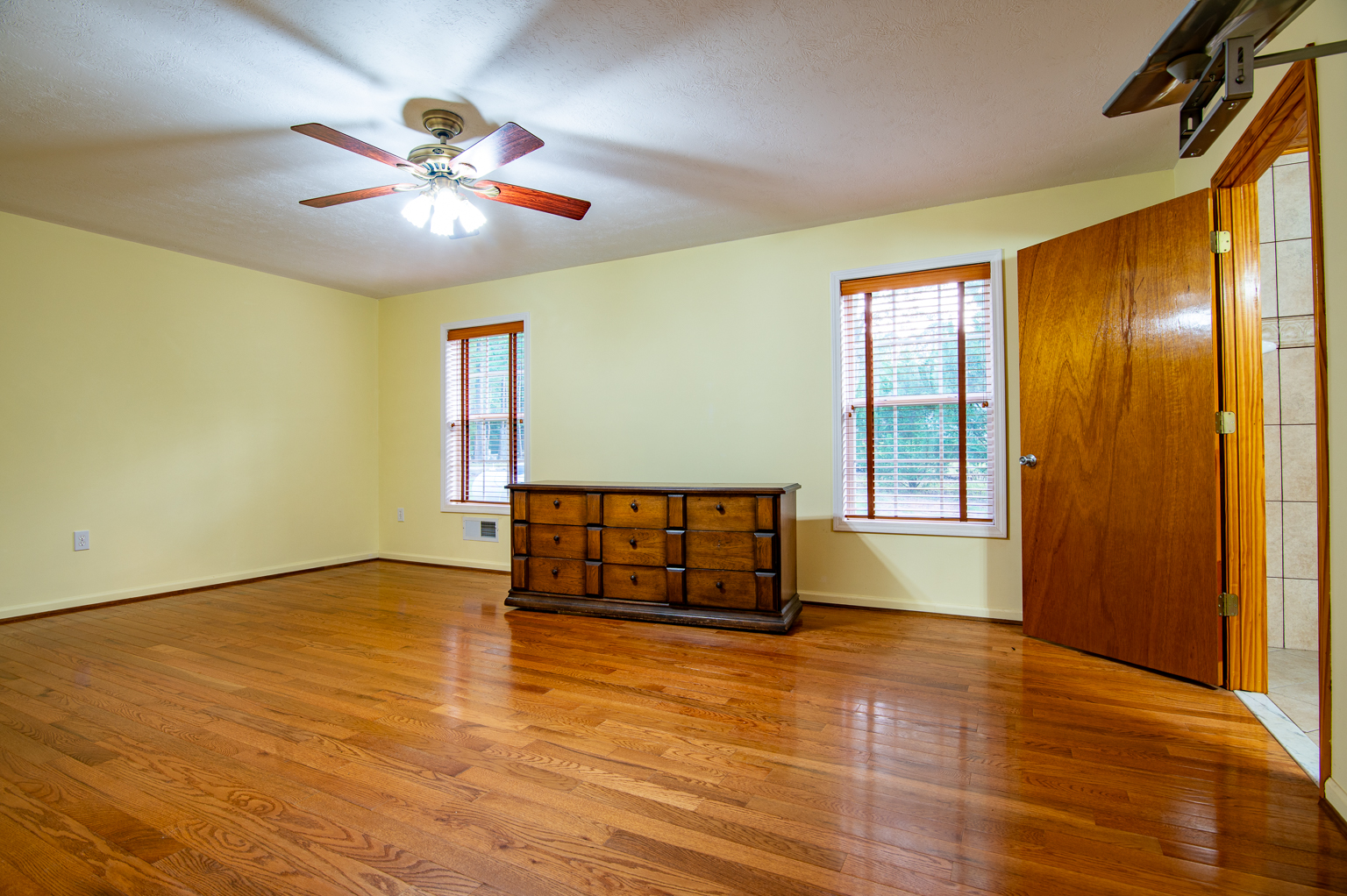 Covington, Georgia, 30016, United States, 3 Bedrooms Bedrooms, ,3 BathroomsBathrooms,Residential,For Sale,1923419