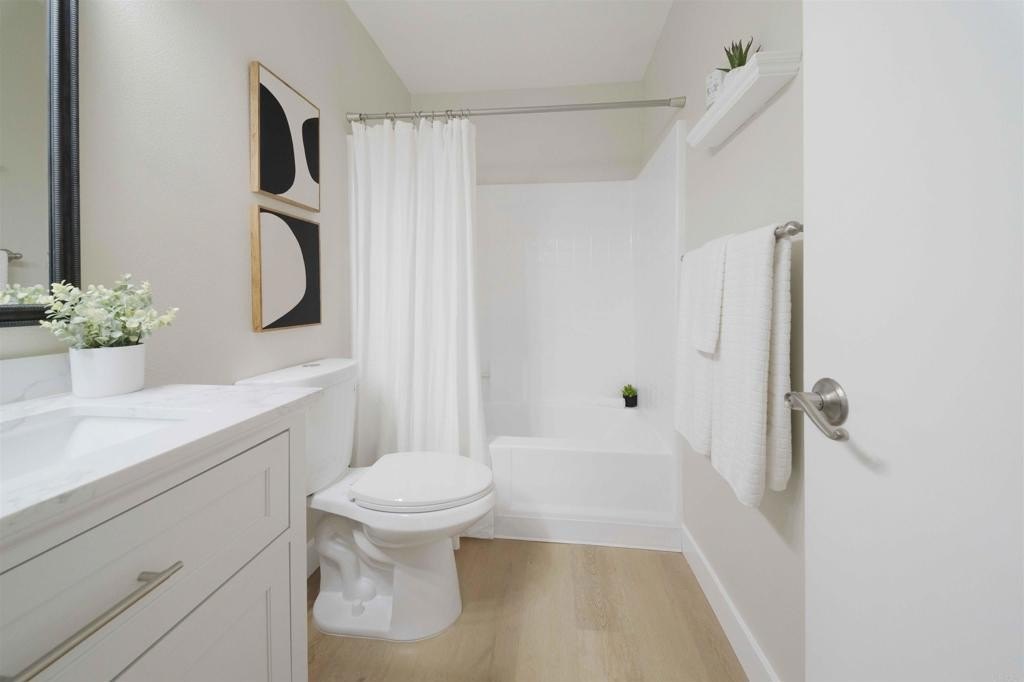 Chula Vista, California, 91910, United States, 2 Bedrooms Bedrooms, ,2 BathroomsBathrooms,Residential,For Sale,1949170