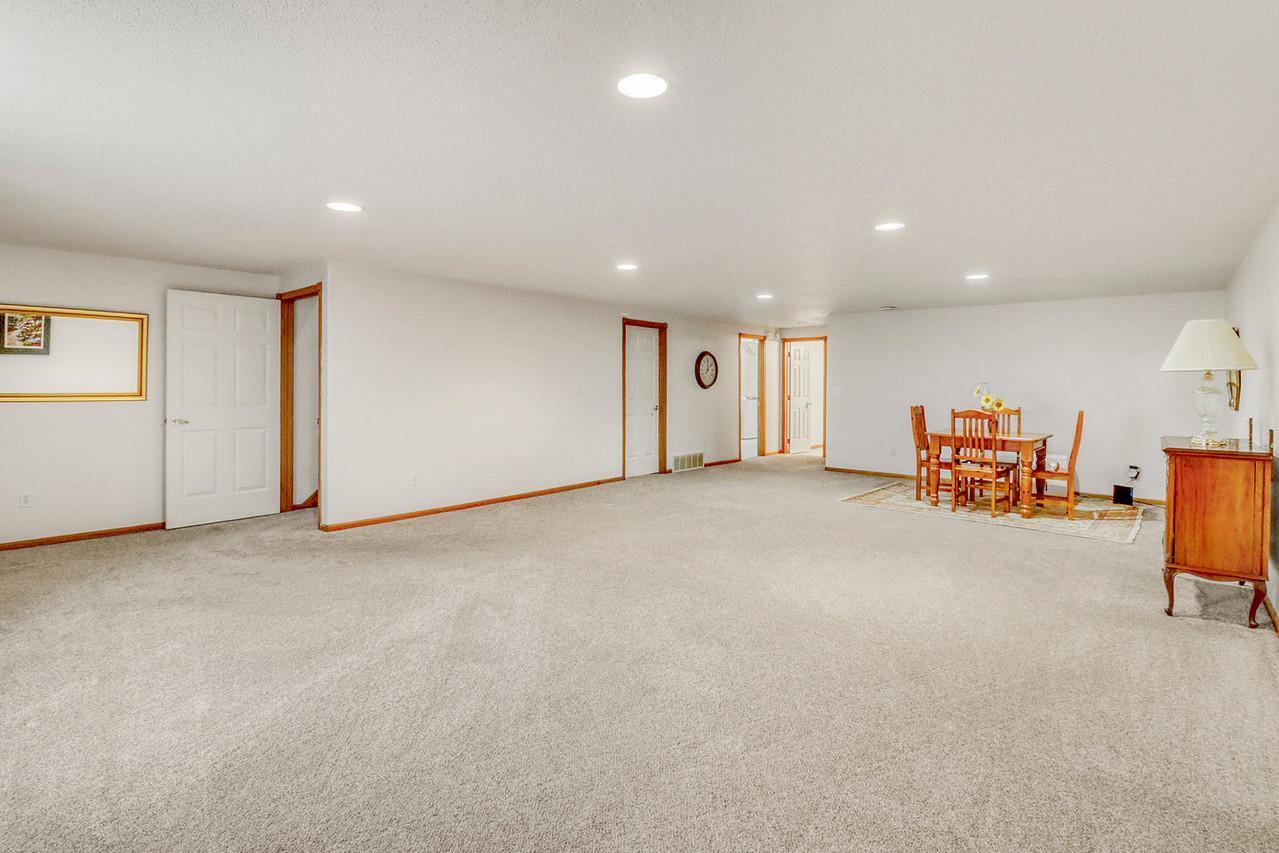 West Fargo, North Dakota, 58078, United States, 3 Bedrooms Bedrooms, ,2 BathroomsBathrooms,Residential,For Sale,2006344