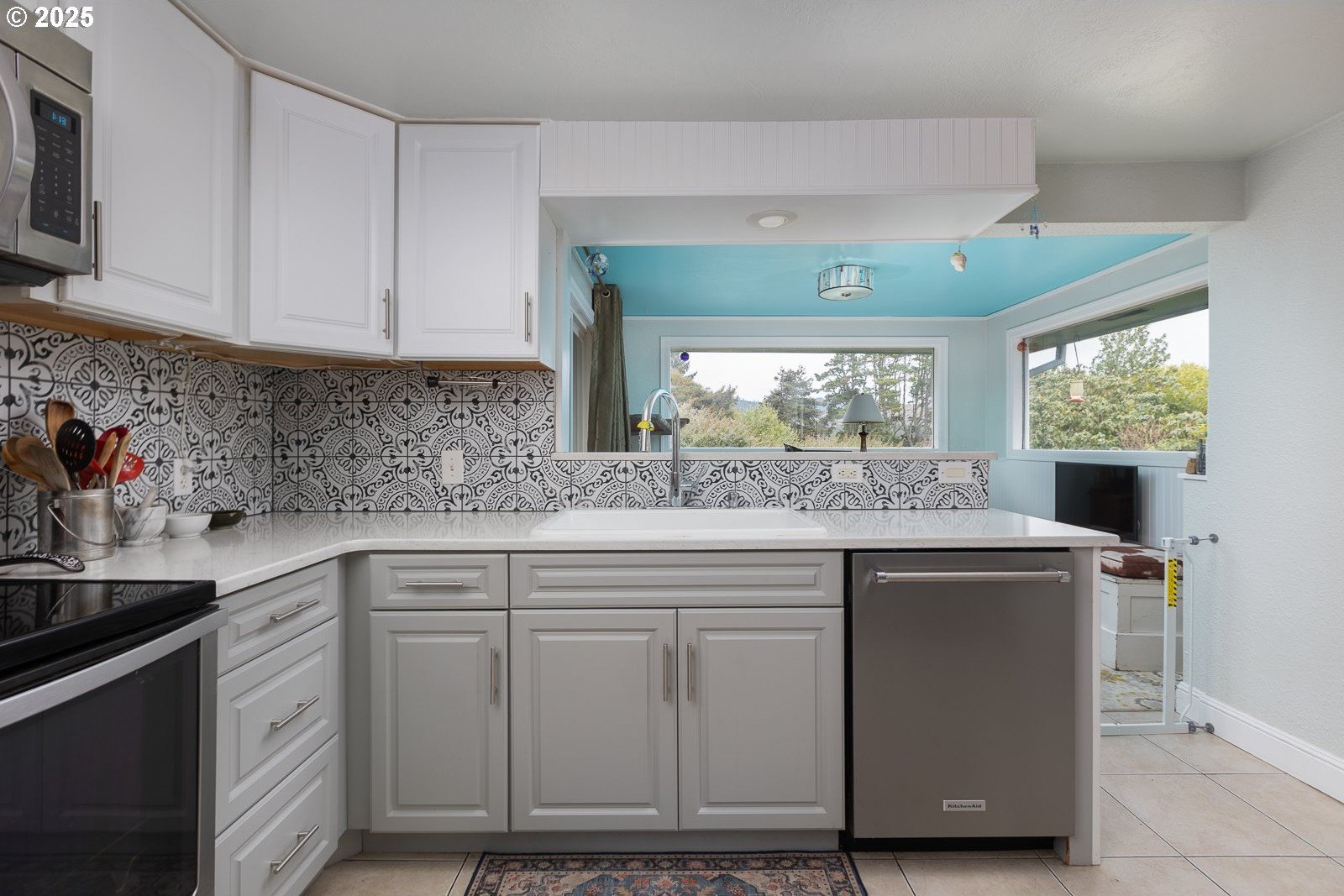 Lincoln City, Oregon, 97367, United States, 2 Bedrooms Bedrooms, ,1 BathroomBathrooms,Residential,For Sale,1736931