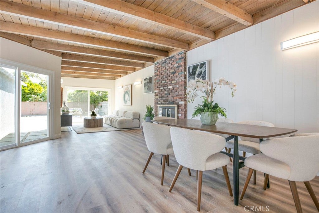 Los Angeles, California, 90066, United States, 3 Bedrooms Bedrooms, ,1 BathroomBathrooms,Residential,For Sale,1938749