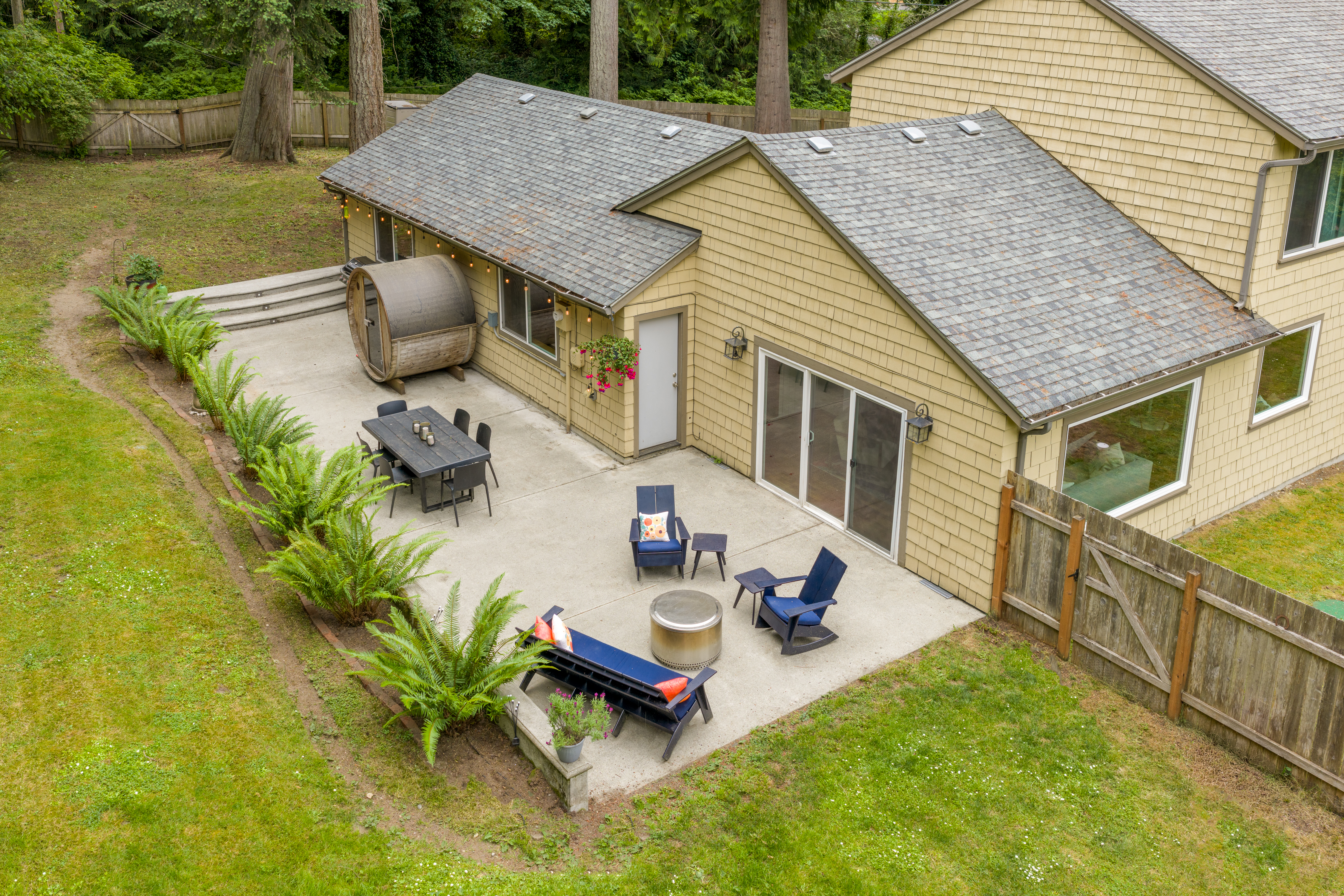  15104 Sunrise Dr NE, Bainbridge Island, WA 98110 - 物件實景